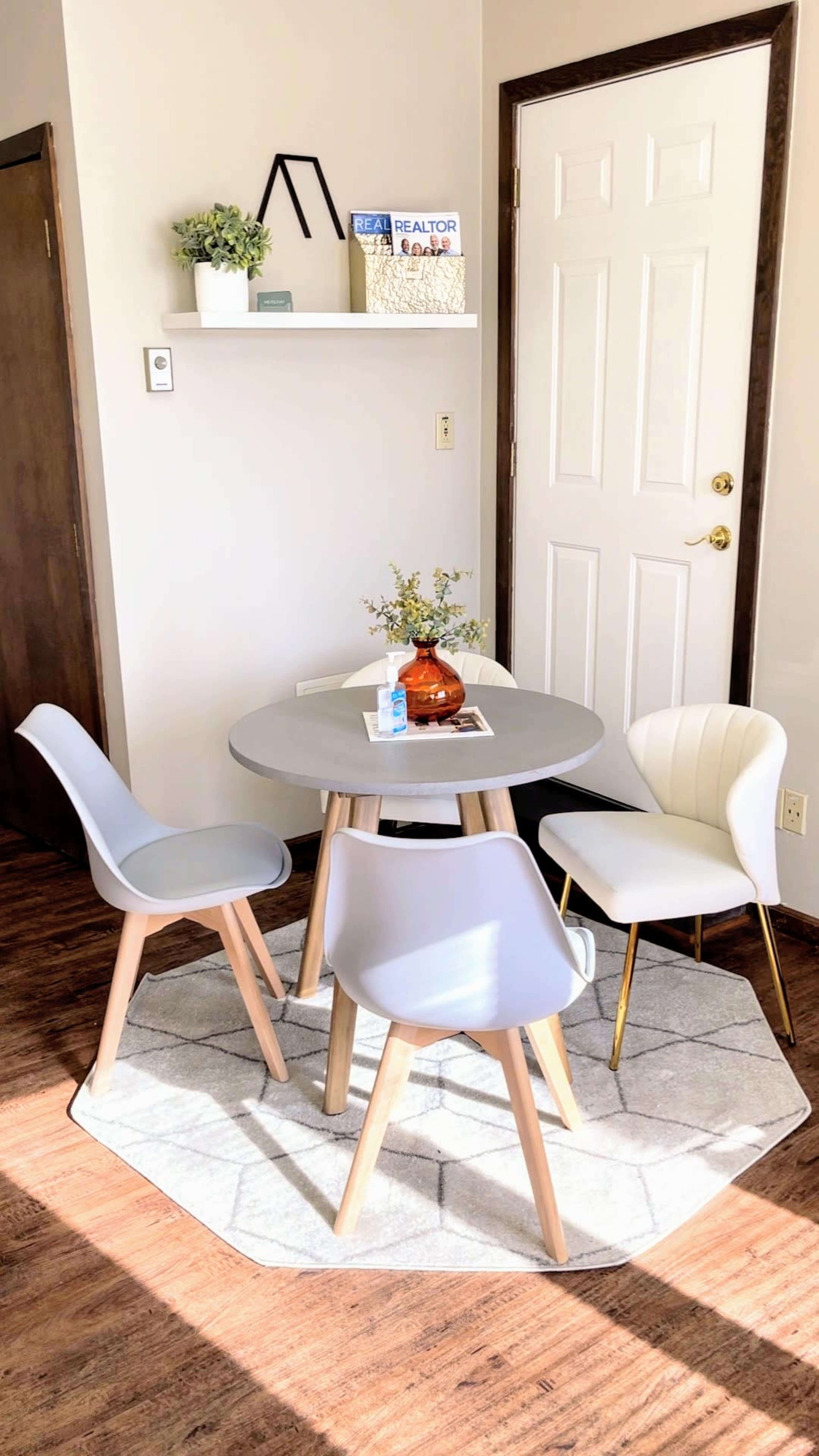 The Collaborative Corner: Bright Boutique Office for Meetings & Daily Work Image in , Wilmington, DE