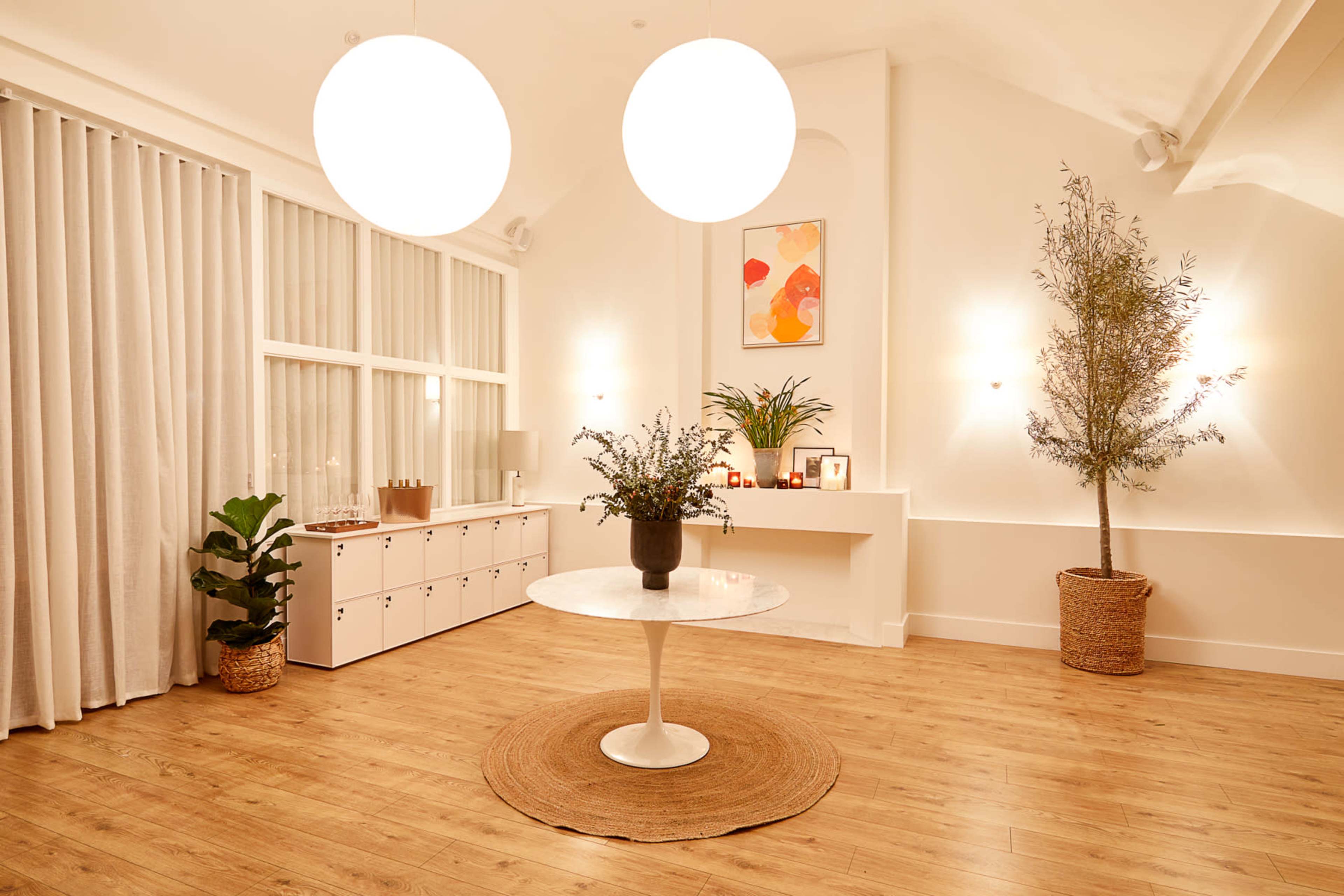 The Library Image in Queen's Park, London, ENG