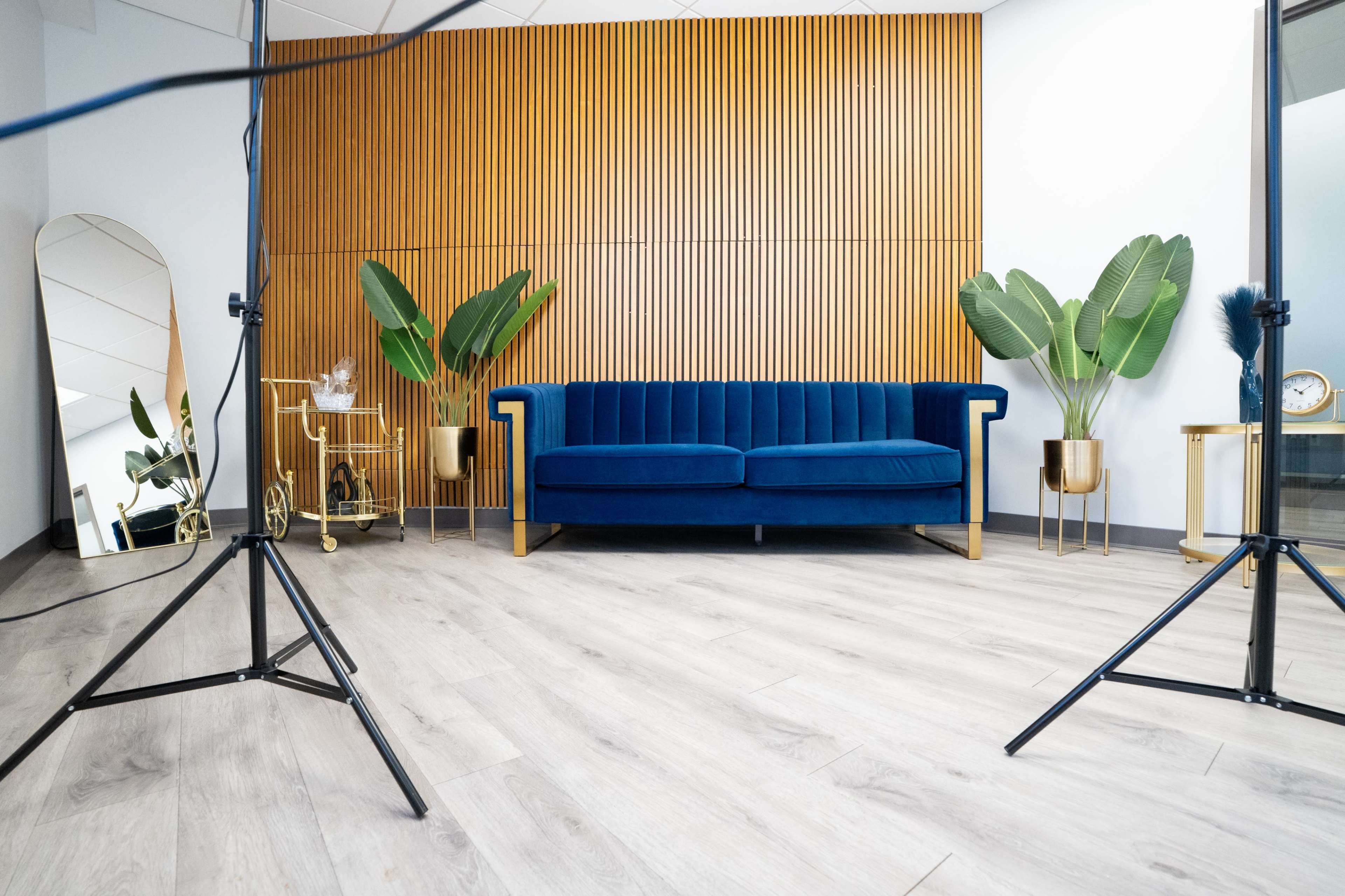 Sleek Glam Station With Lighting Image in Woodlawn, Baltimore, MD