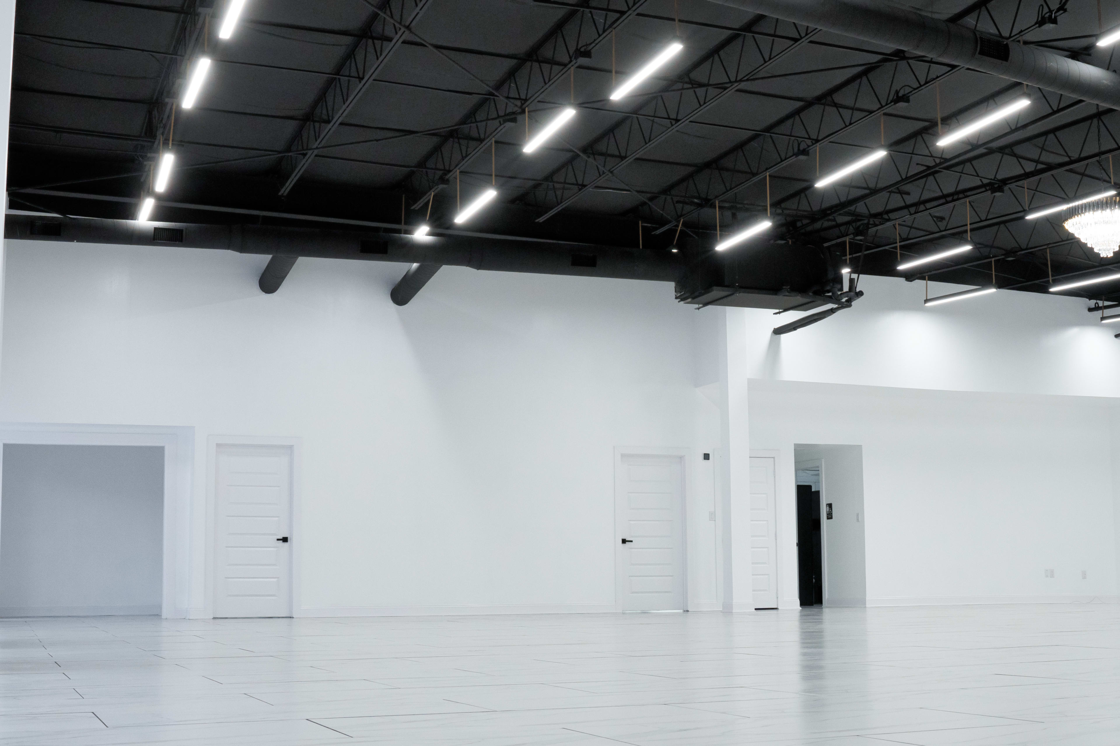 Modern Blank Canvas Event Venue in Memorial Image in Eldridge / West Oaks, Houston, TX