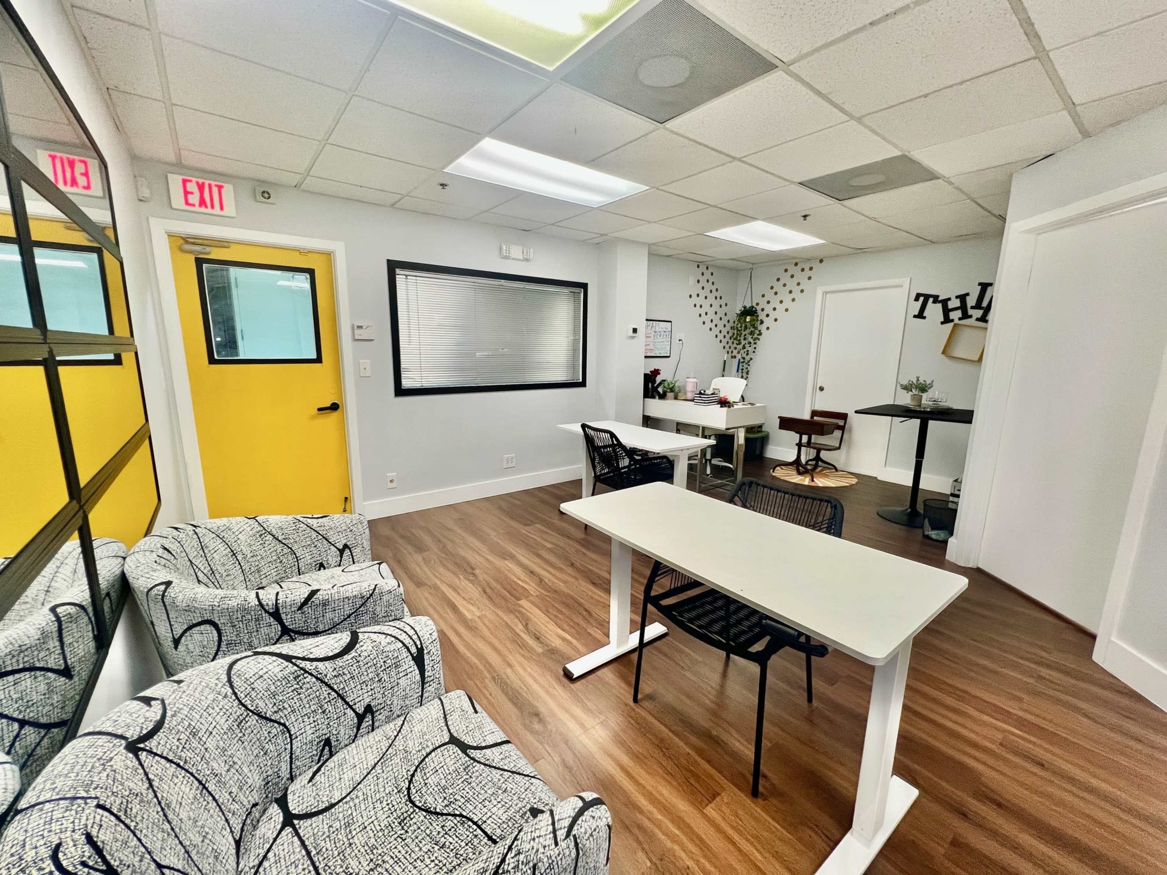 Intimate Open One Room Office off of the Turnpike Image in Coconut Creek, Coconut Creek, FL