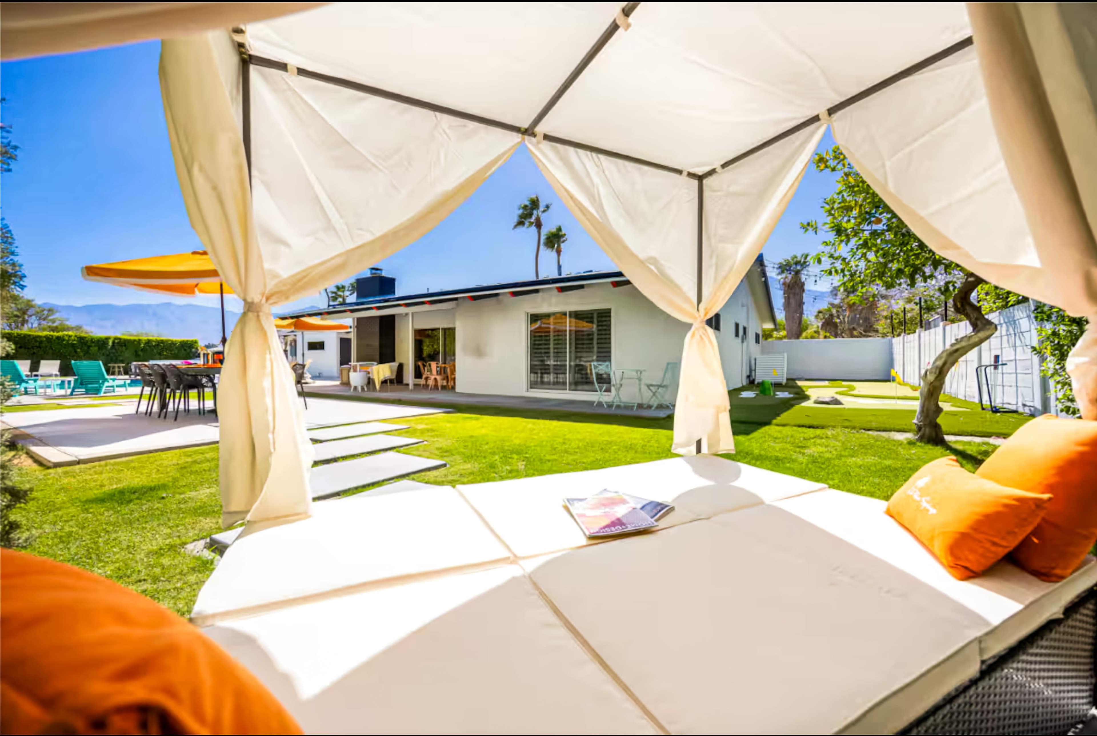 Open-Concept Contemporary House — Production-Ready Indoor Location Image in Palm Springs, Palm Springs, CA