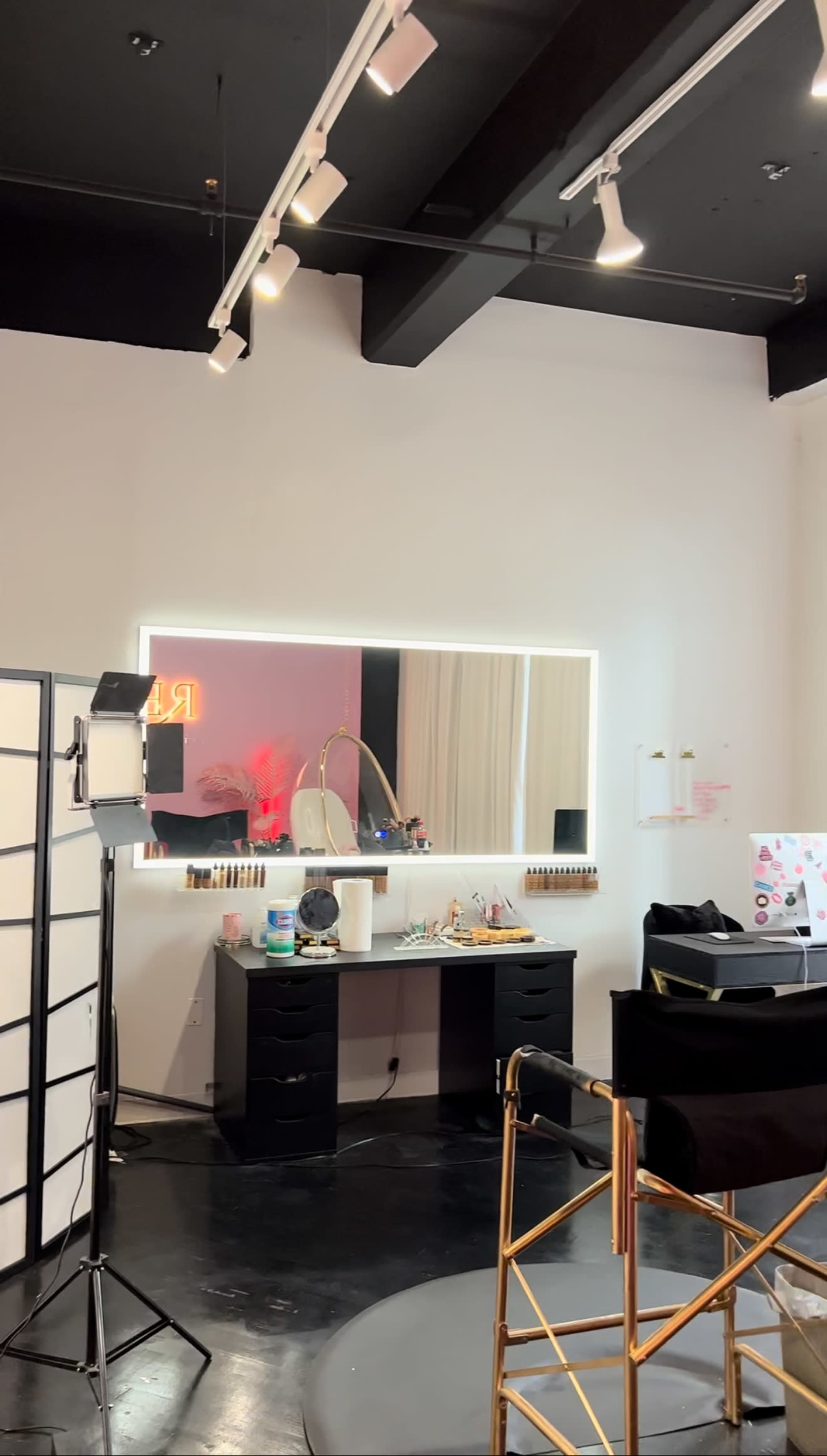 Artistry Loft Style Studio with Floor To Ceiling Windows Image in Downtown Brooklyn, Brooklyn, NY