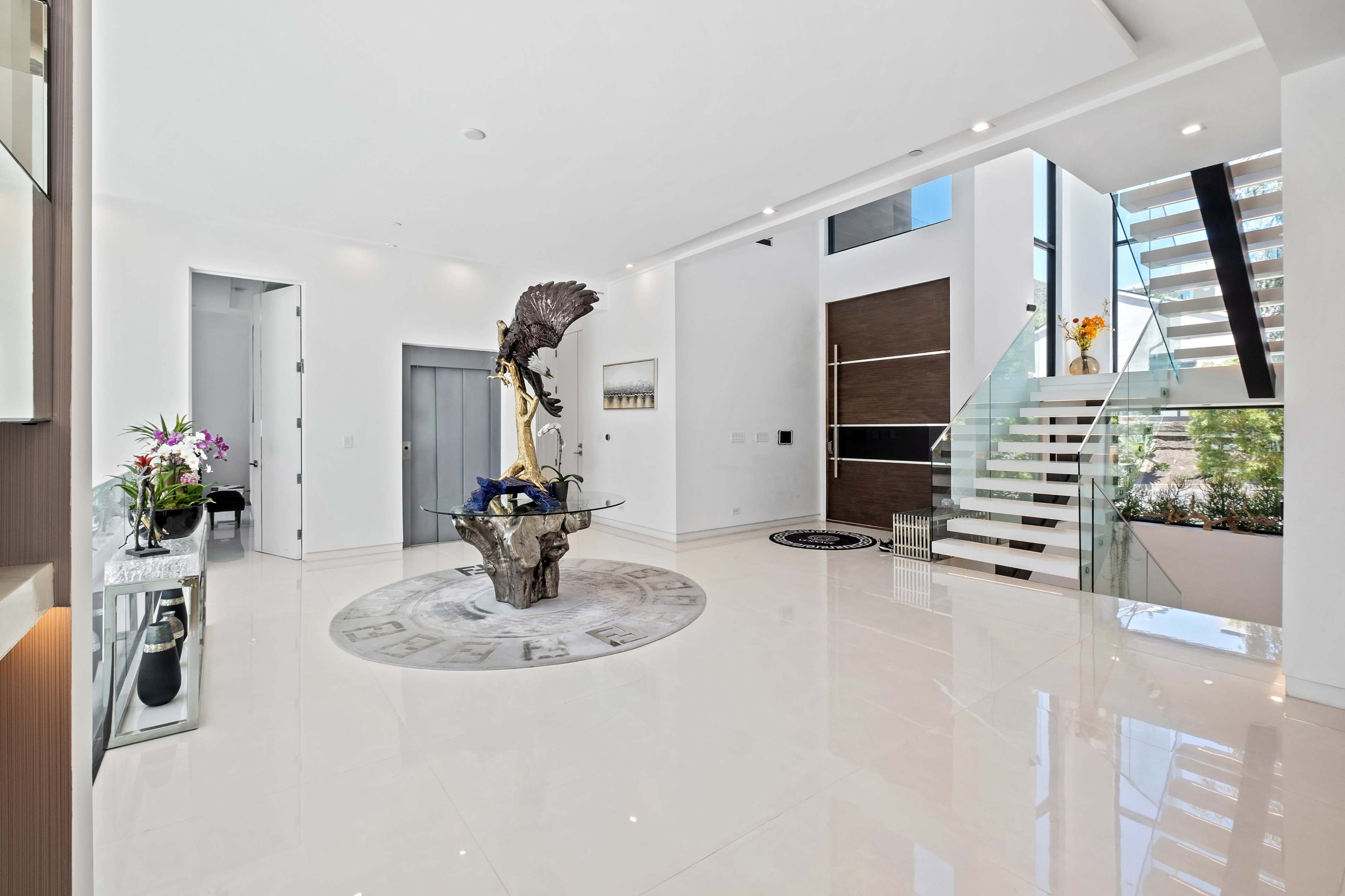 Warm Modern-New- high Ceilings, Single family, 3 story, chic Image in Beverly Crest, Beverly Hills, CA