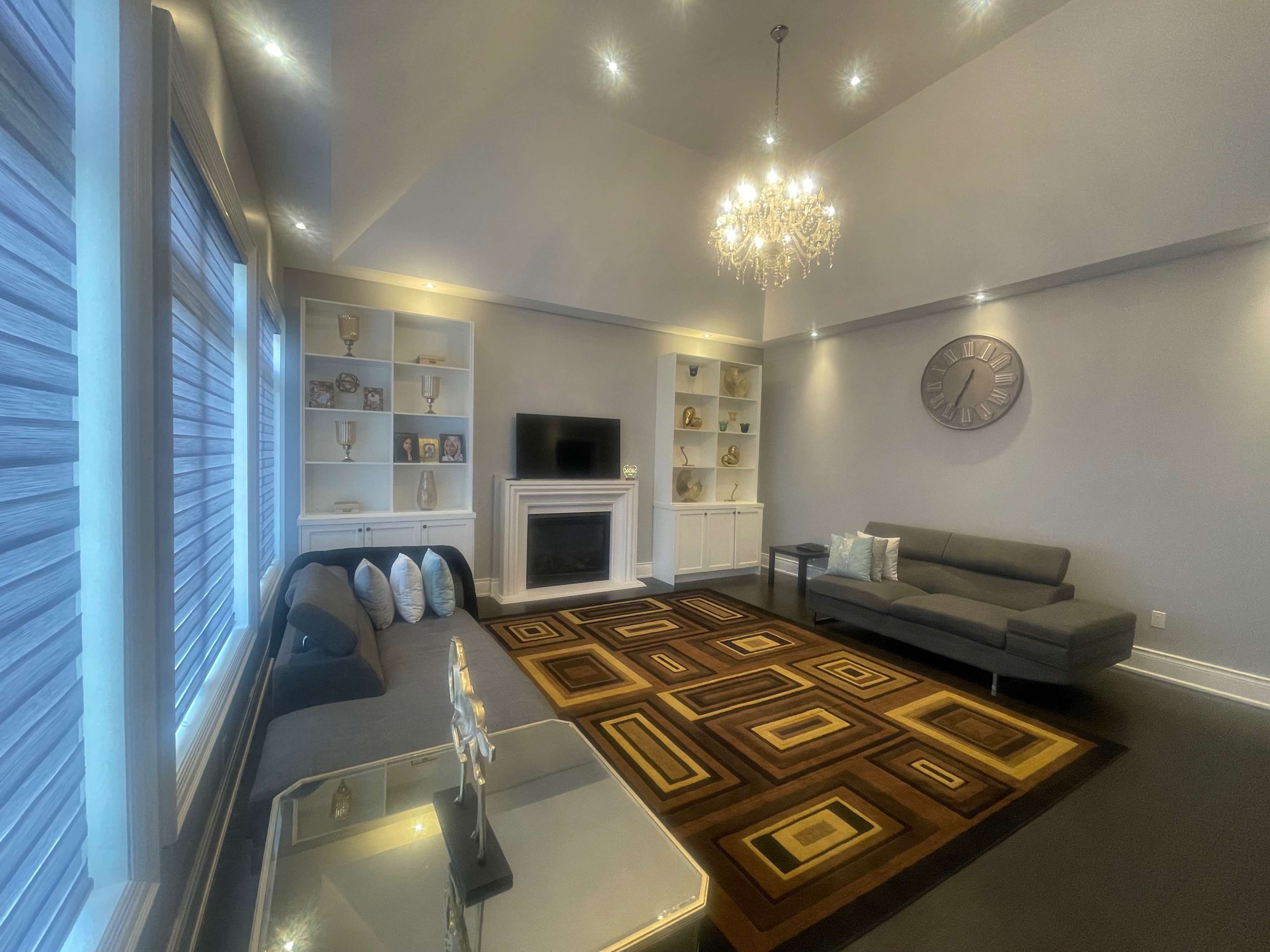 Bright & Spacious Home for Video Shoots - King City Image in King, King City, YT