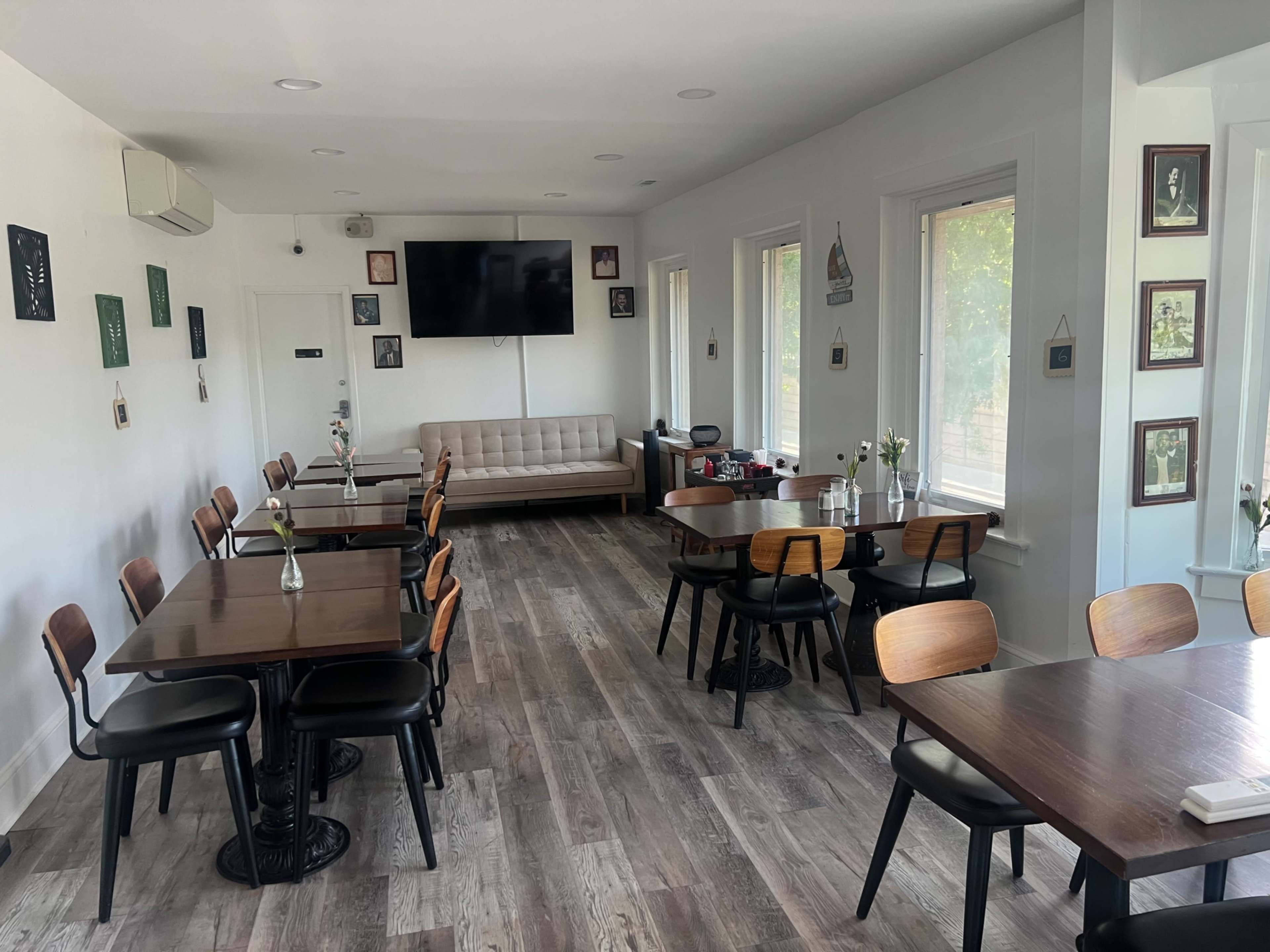 Historic Diner on U Street Corridor Image in Cardozo, Washington, DC