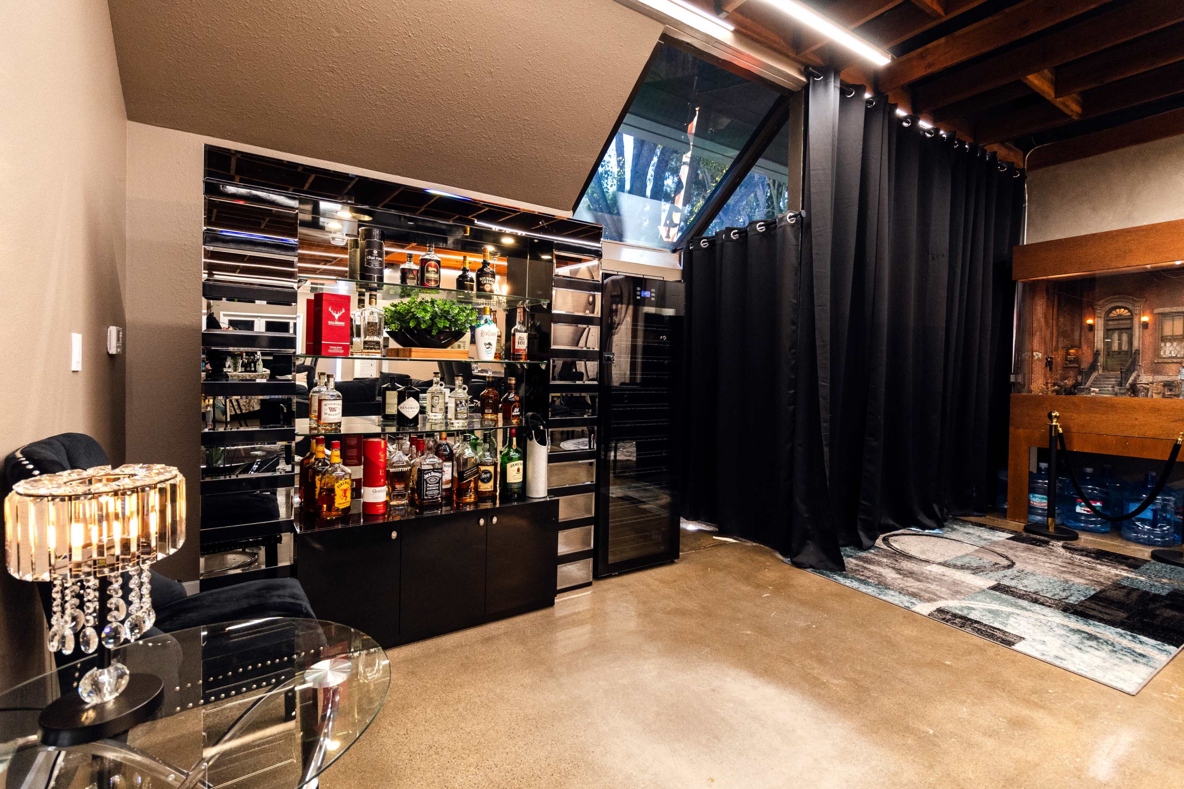 Modern Contemporary Studio Venue Image in Westlake Village, Westlake village, CA