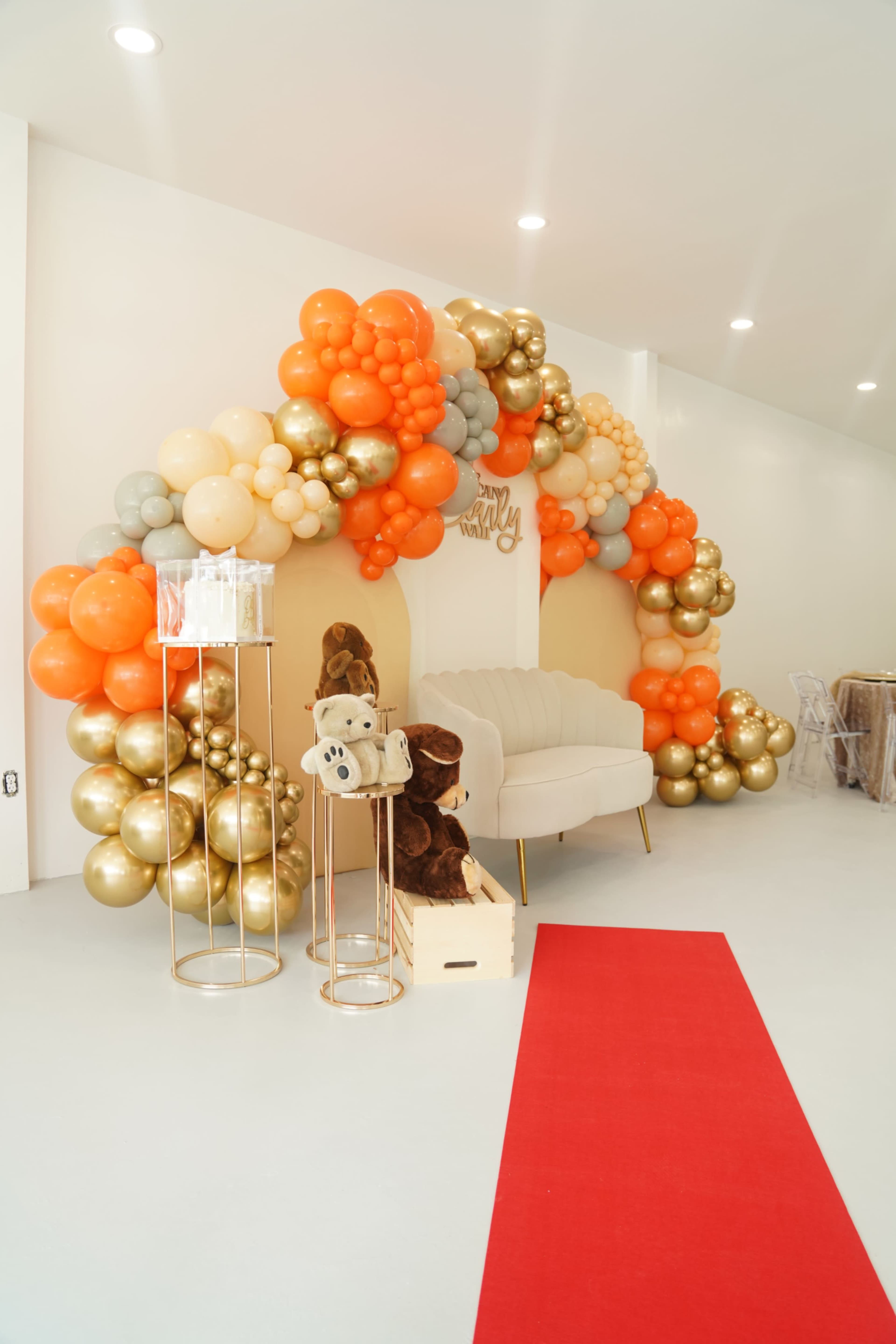 Bright & Chic GALLERY-STYLED Venue with GLAM TOUCHES Image in Morrow, Morrow, GA