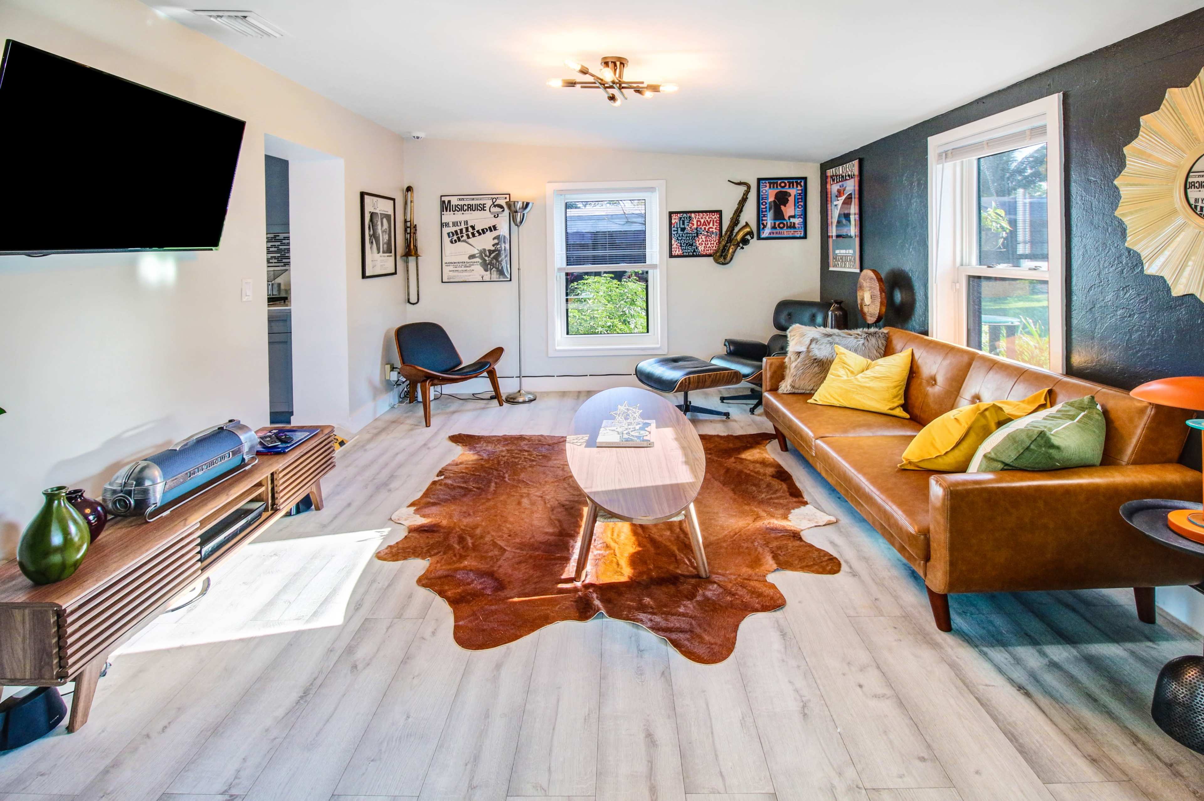 Tropical Retreat with Heated Pool – Family, Pet & Event Friendly Image in Pompano Beach, Pompano Beach, FL