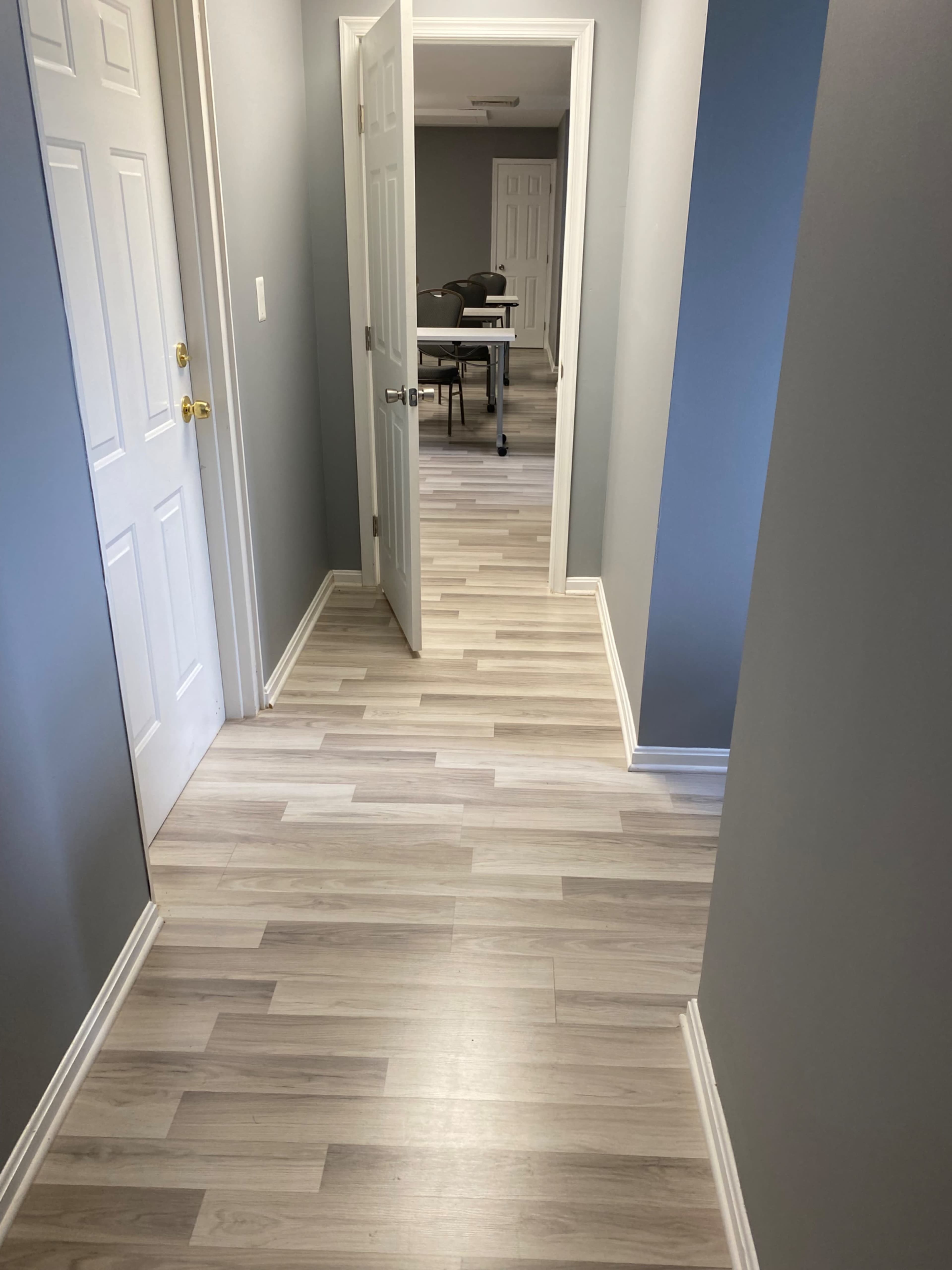 Training /Conference room Available on hourly basis. Image in Rose Hill, Alexandria, VA