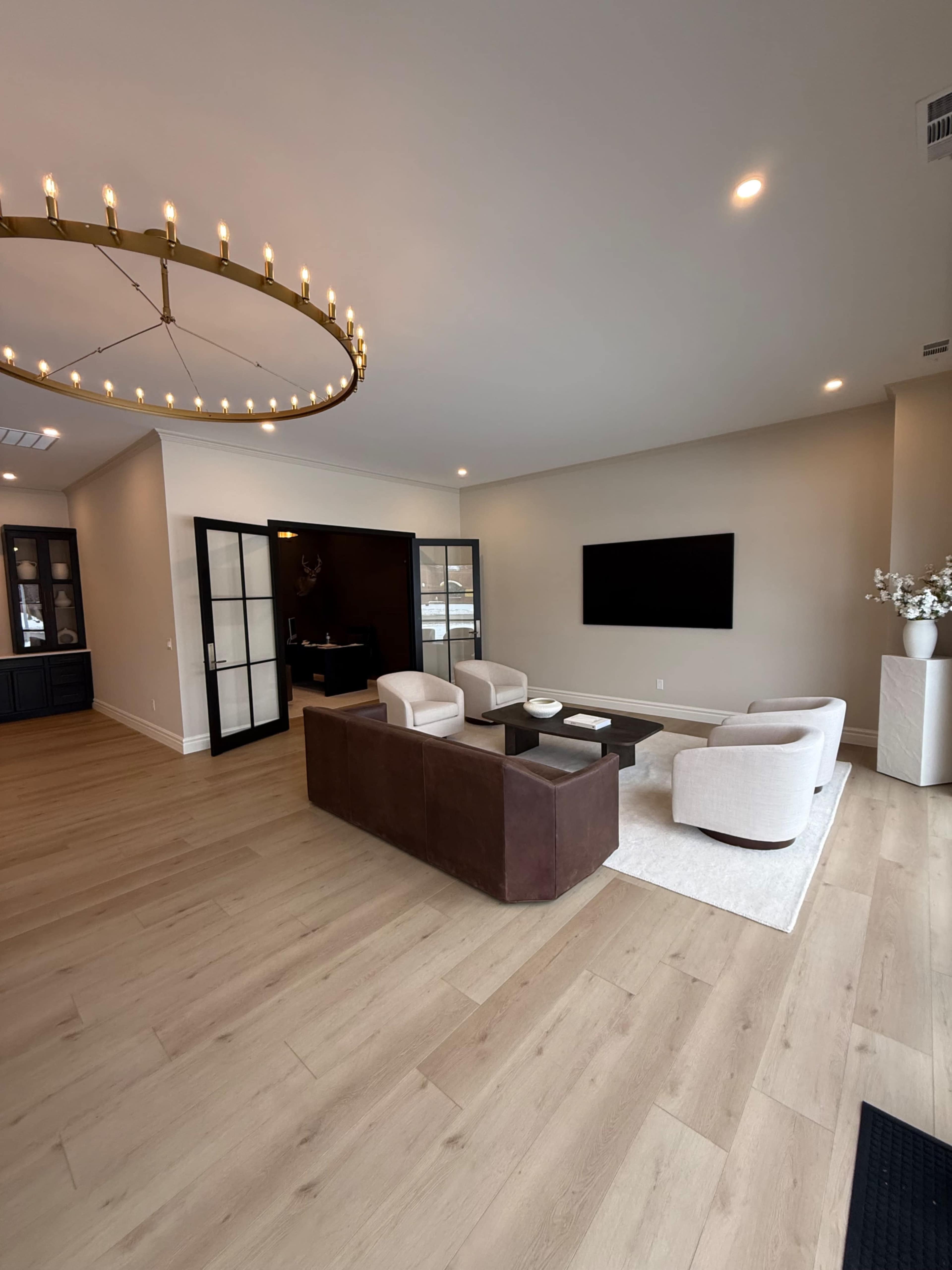 Modern, Roomy Industrial Event Loft in St. Clair Shores. Image in St. Clair Shores, Saint Clair Shores, MI