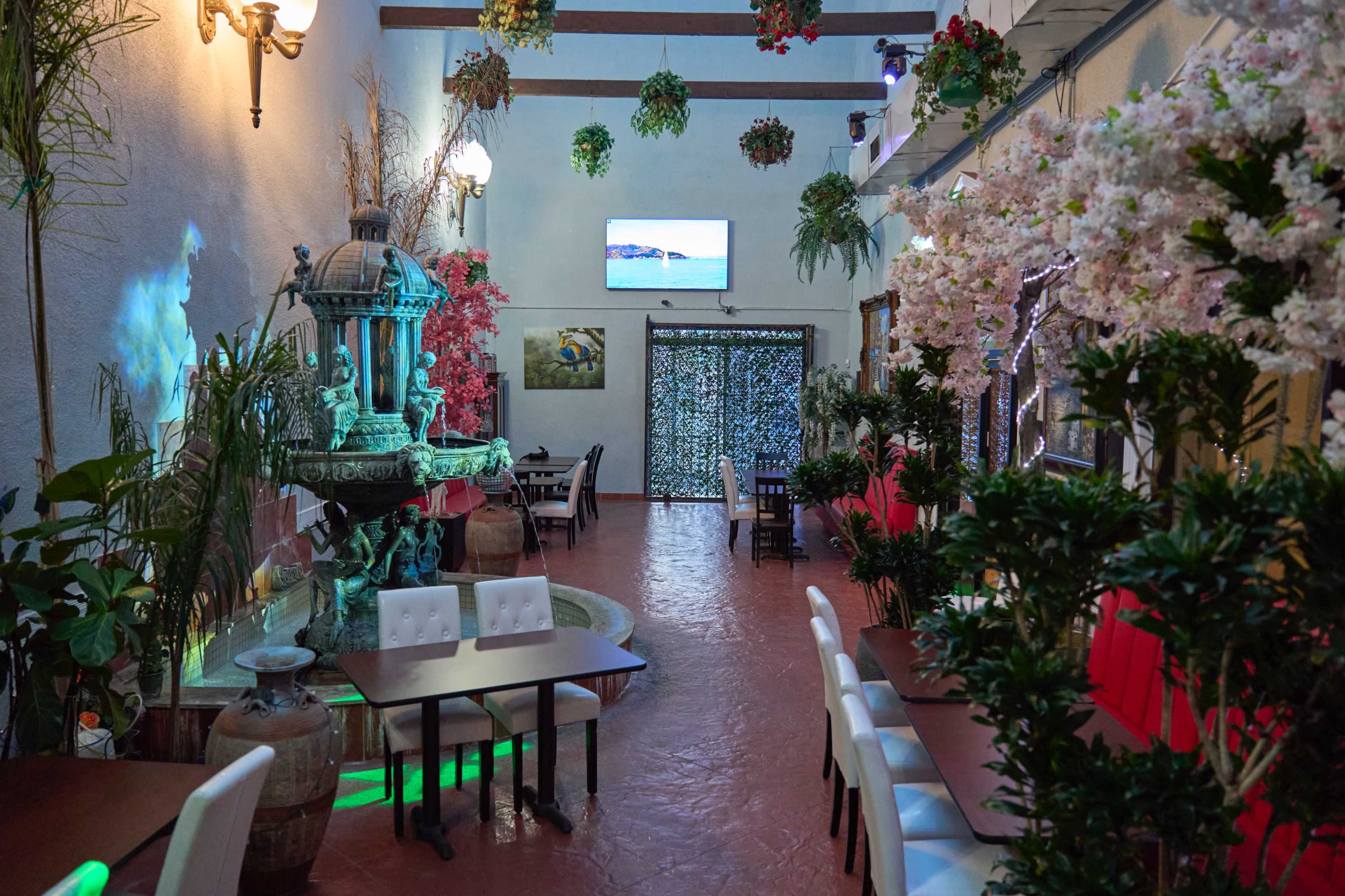 Indoor garden Banquet hall Image in Sovana, Las Vegas, NV