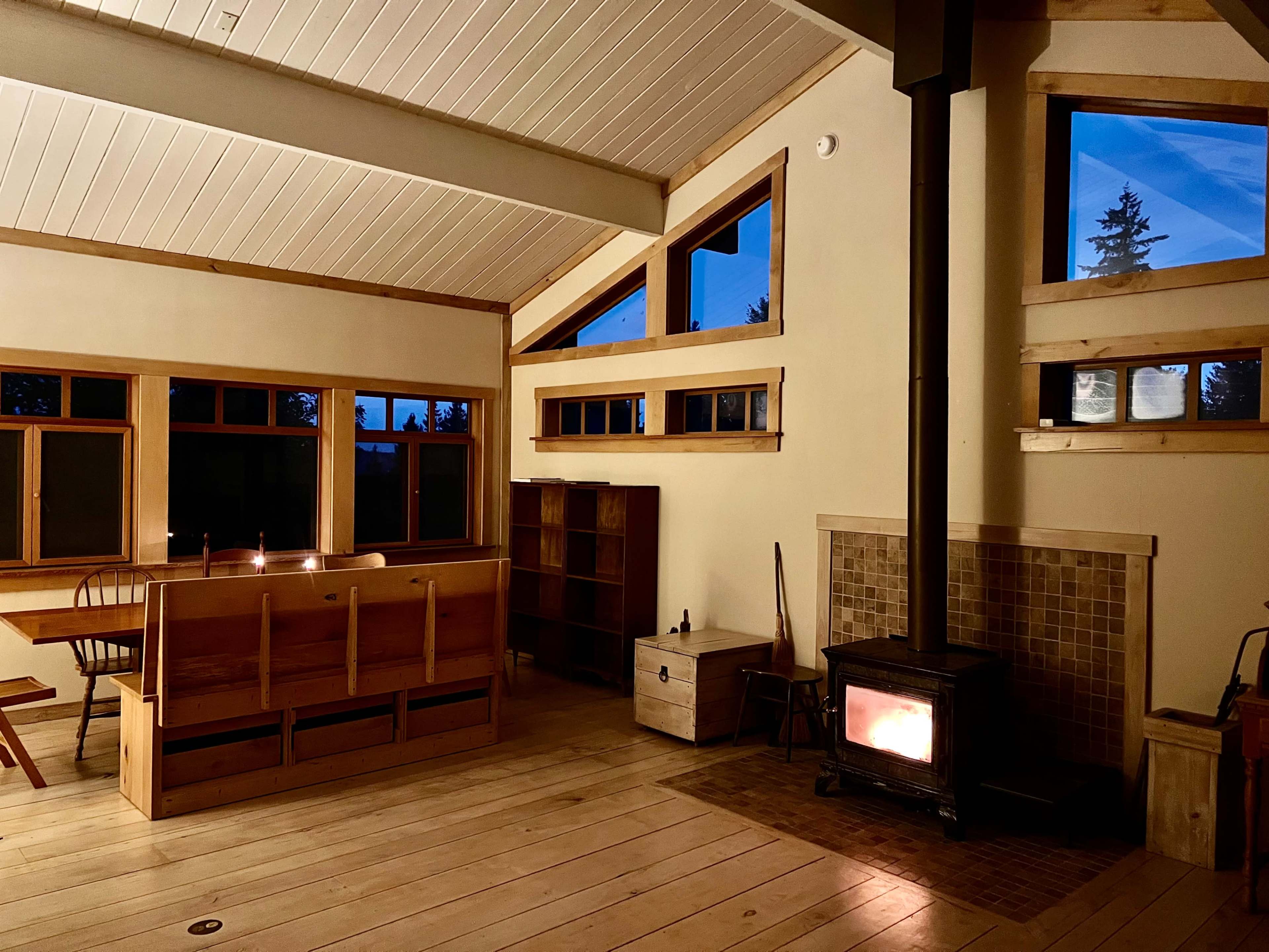 Farmhouse Gathering Space and Studio Retreat Image in Chain Lake, Snohomish, WA