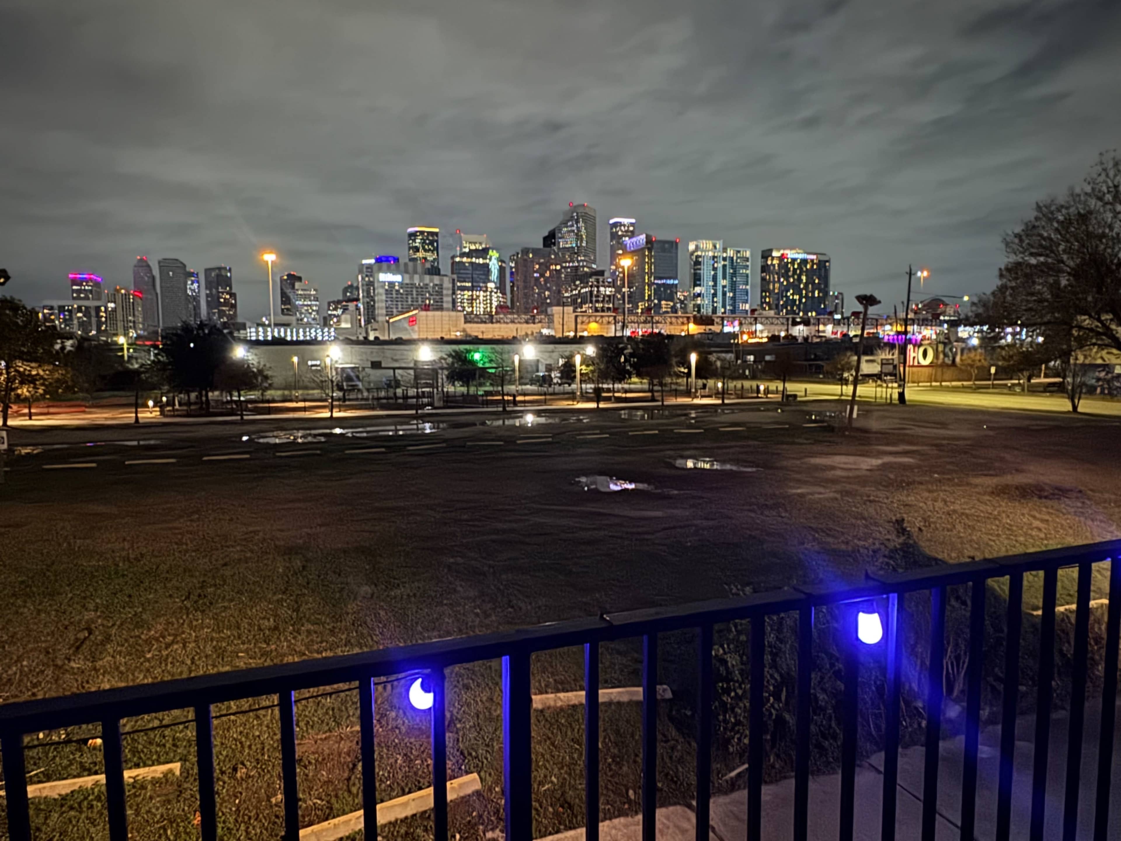 Downtown Aesthetic Loft & eclectic Lounge with Skyline Views EaDo Image in Downtown Houston, Houston, TX