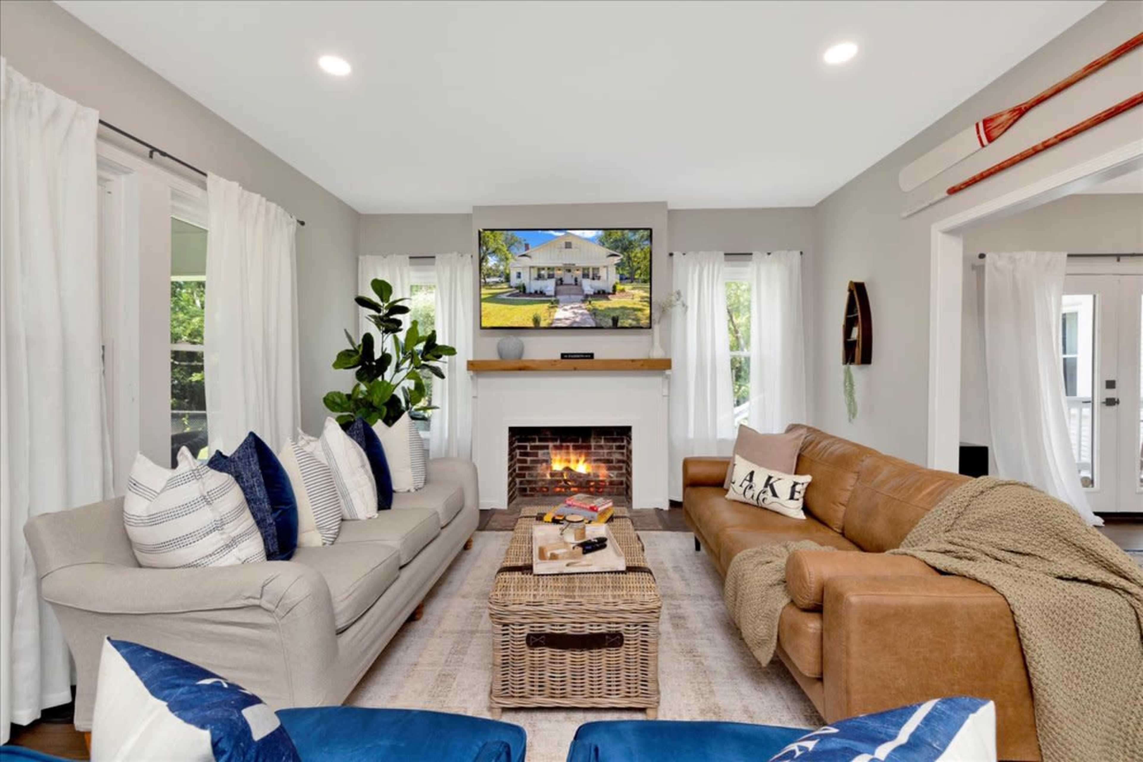 #LakeHouse Fun, Fishing, & Games w/ Creative Corner - Near Airport/BJCC/Downtown/Crossplex Image in North Eastlake, BRIMGINHAM, AL