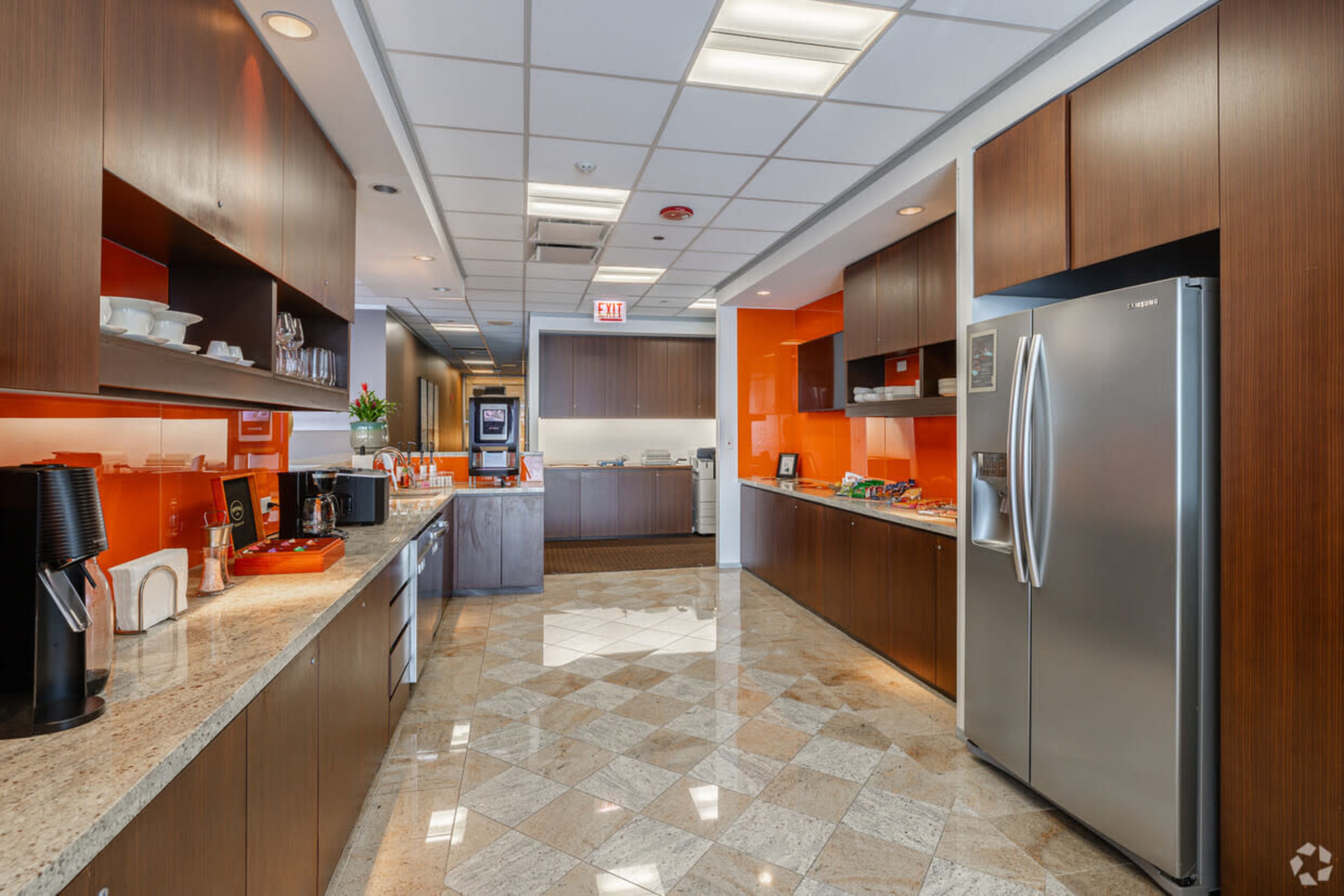 Premium and Private Small Conference Room Image in Chicago Loop, Chicago, IL