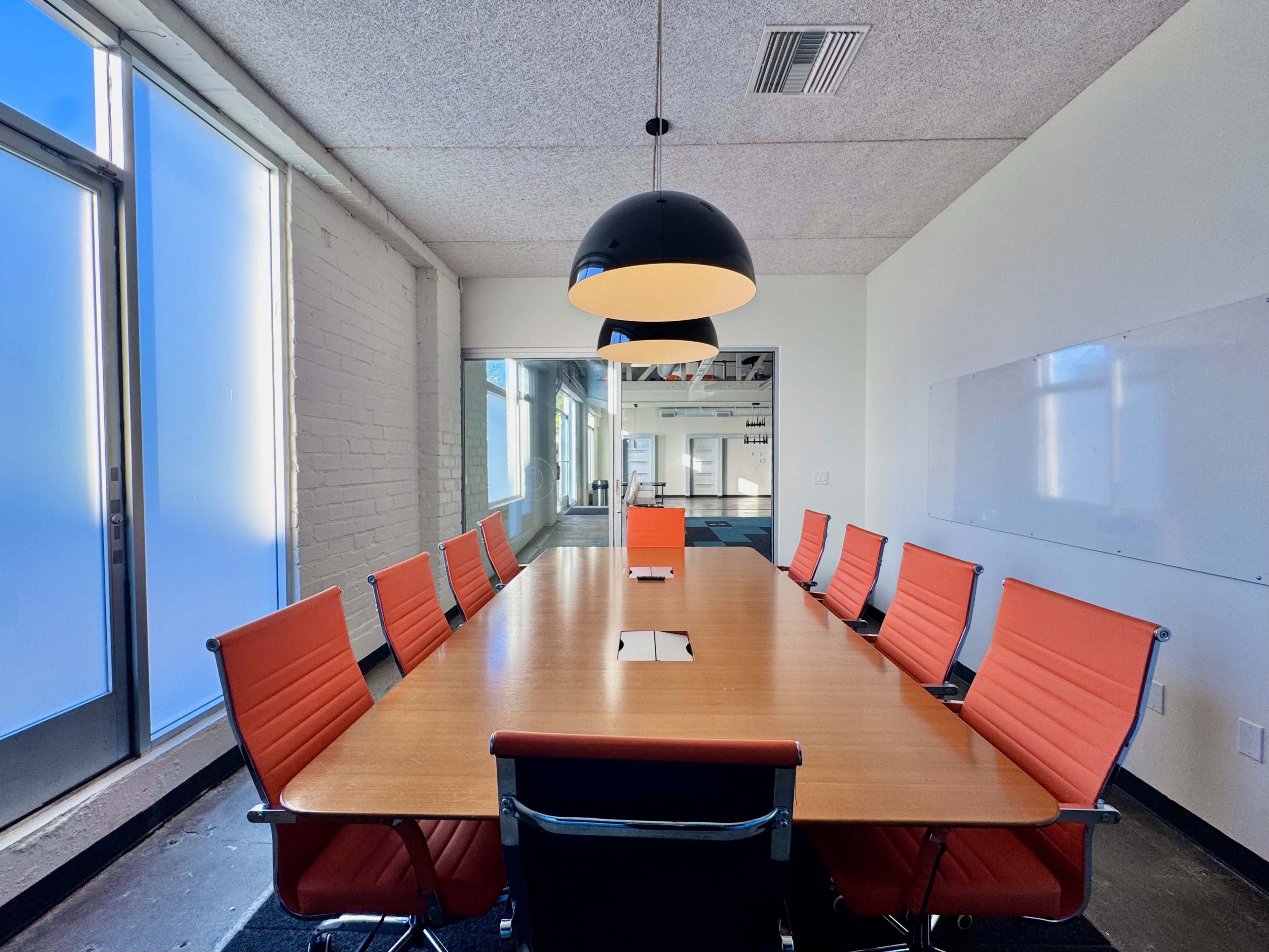 Downtown Santa Monica Medium Meeting Room Image in Downtown, Santa Monica, CA