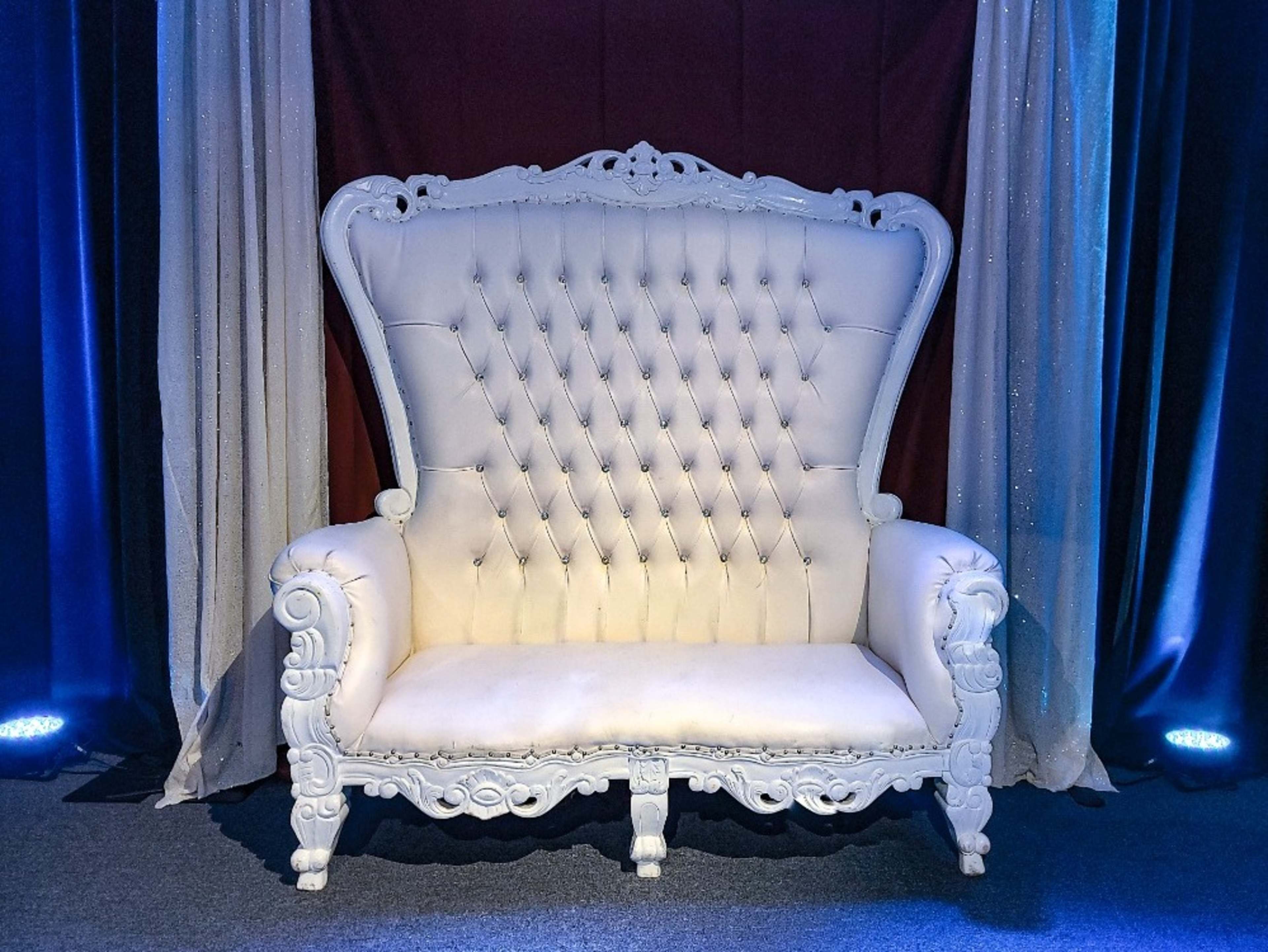 Throne Chair