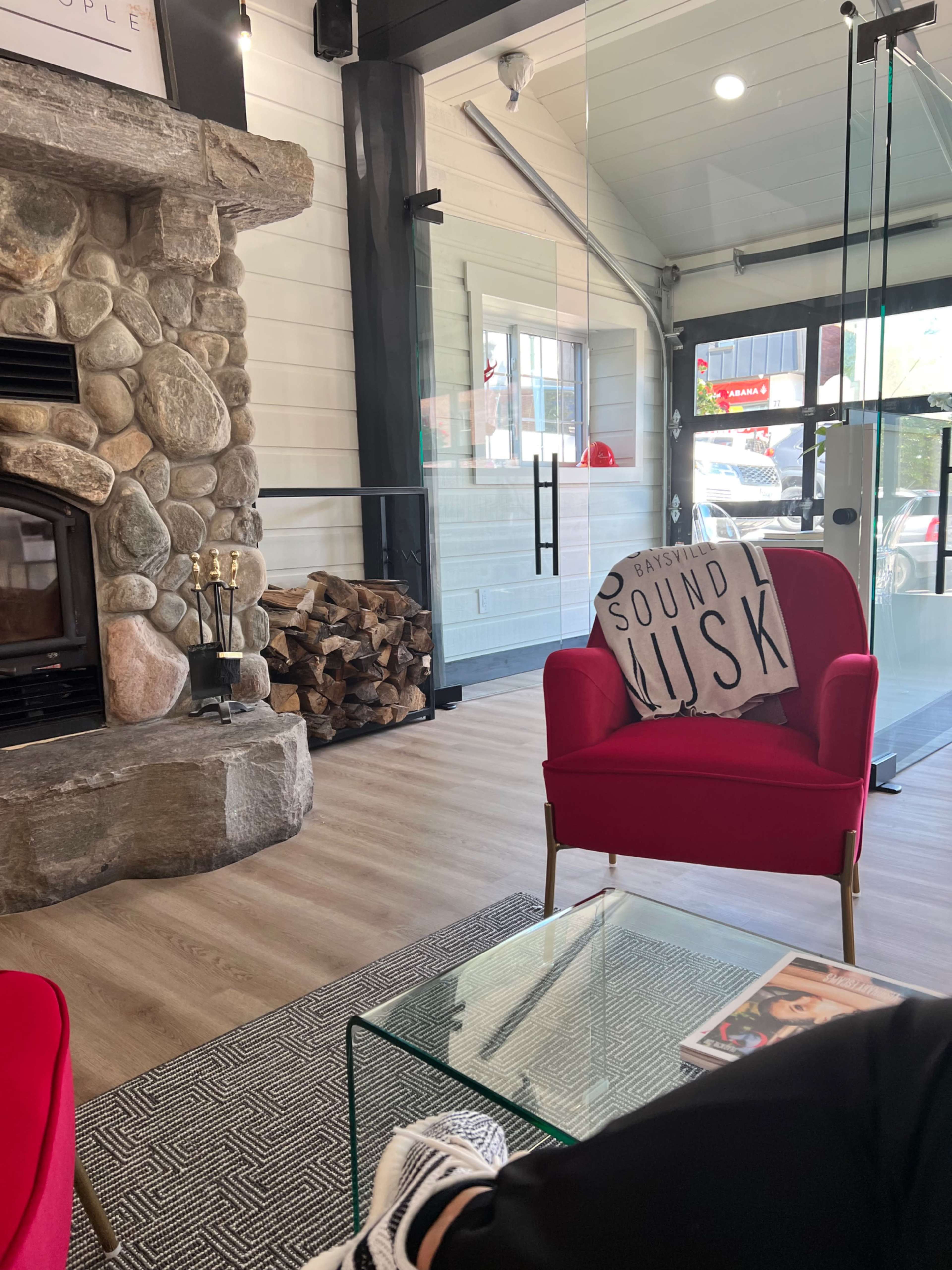 Beautiful office space with high ceilings and conference room Image in Bracebridge, Bracebridge, ON