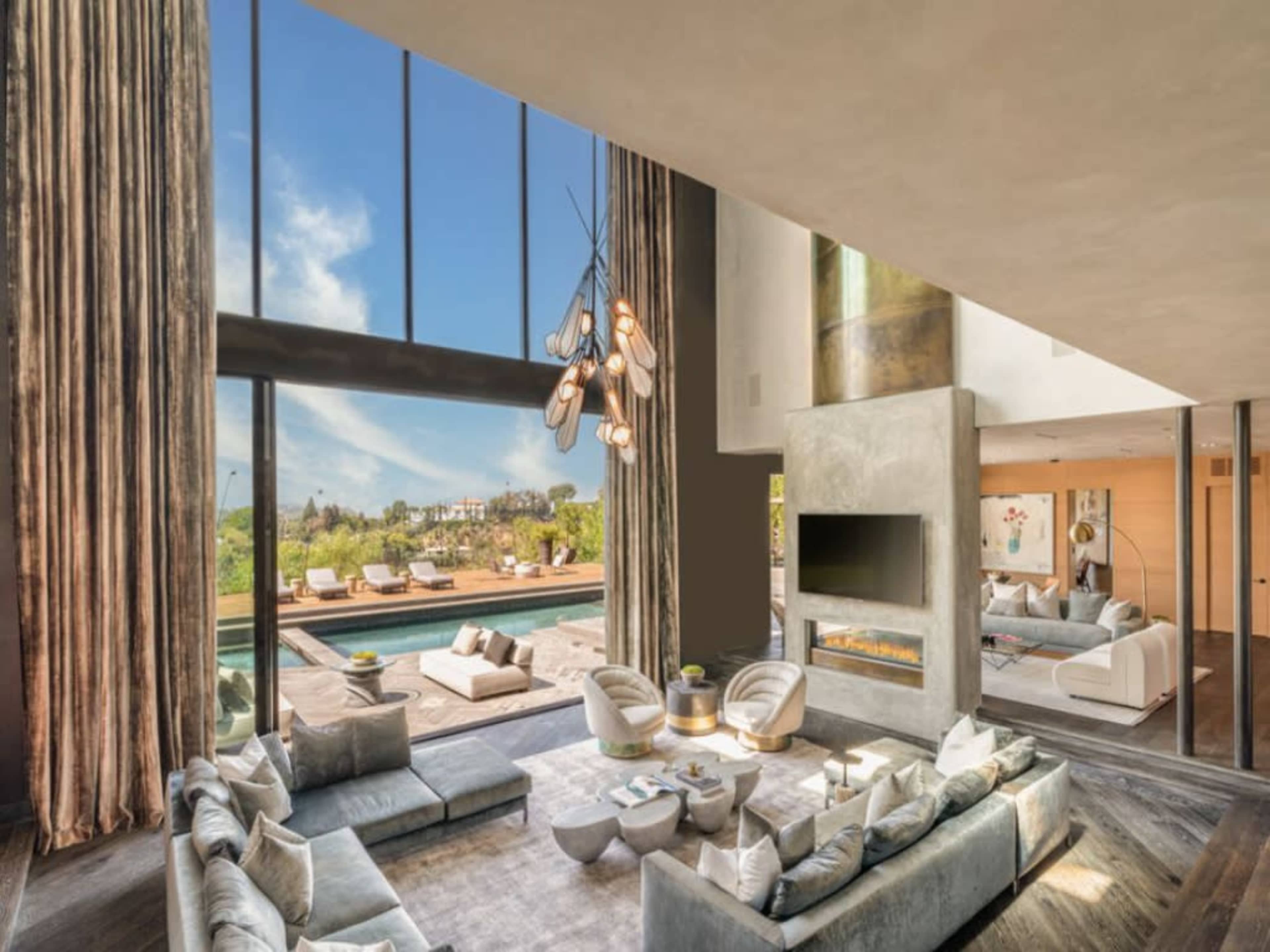 GLASS VISTA MANSION: MODERN MINIMAL, CANYON VIEWS Image in Beverly Crest, Beverly Hills, CA