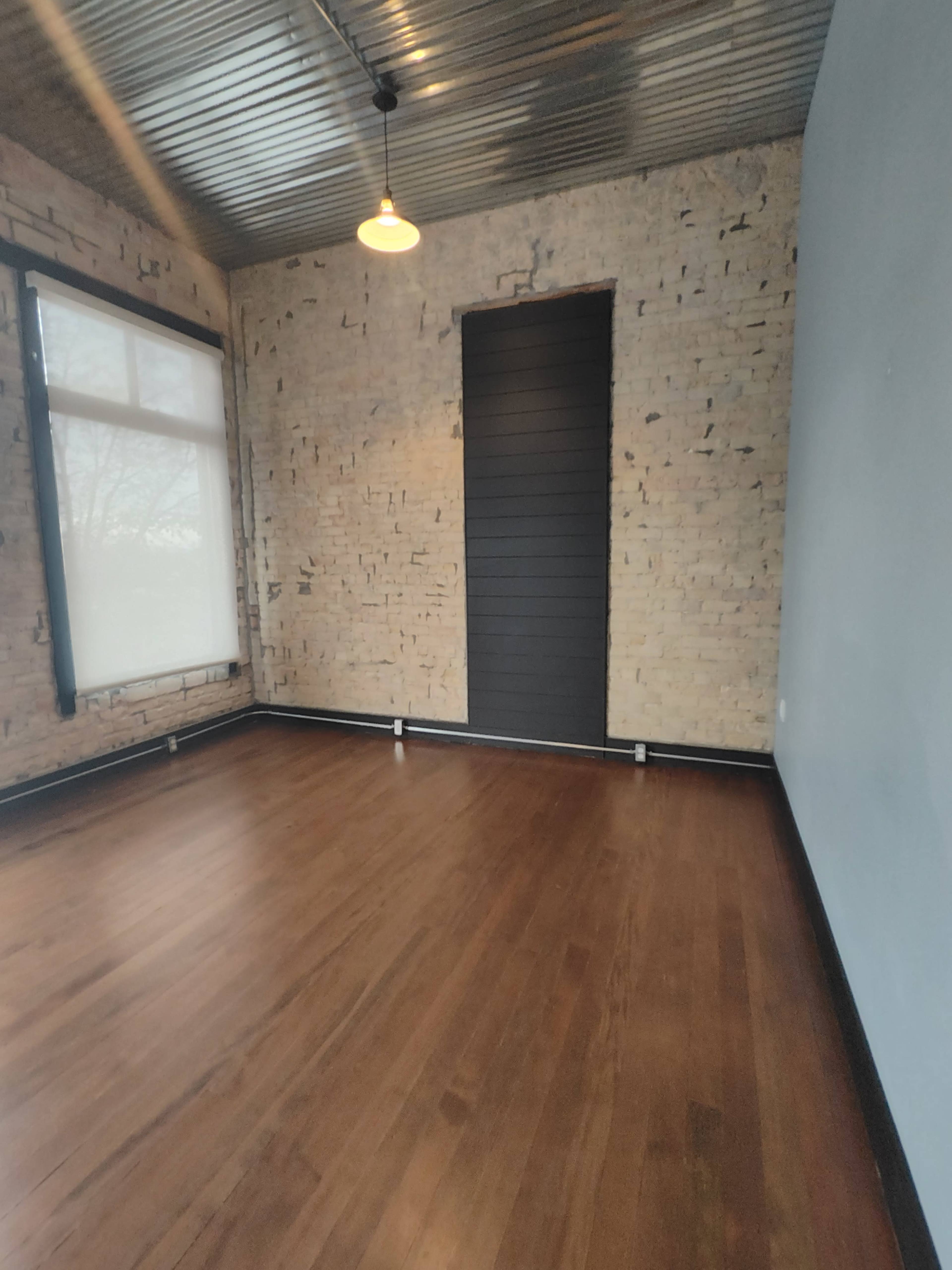 Downtown Loft with Exposed Brick, Natural Light & Hardwood Floors – Perfect for Events, Shoots, or Meetings Image in Downtown, Provo, UT