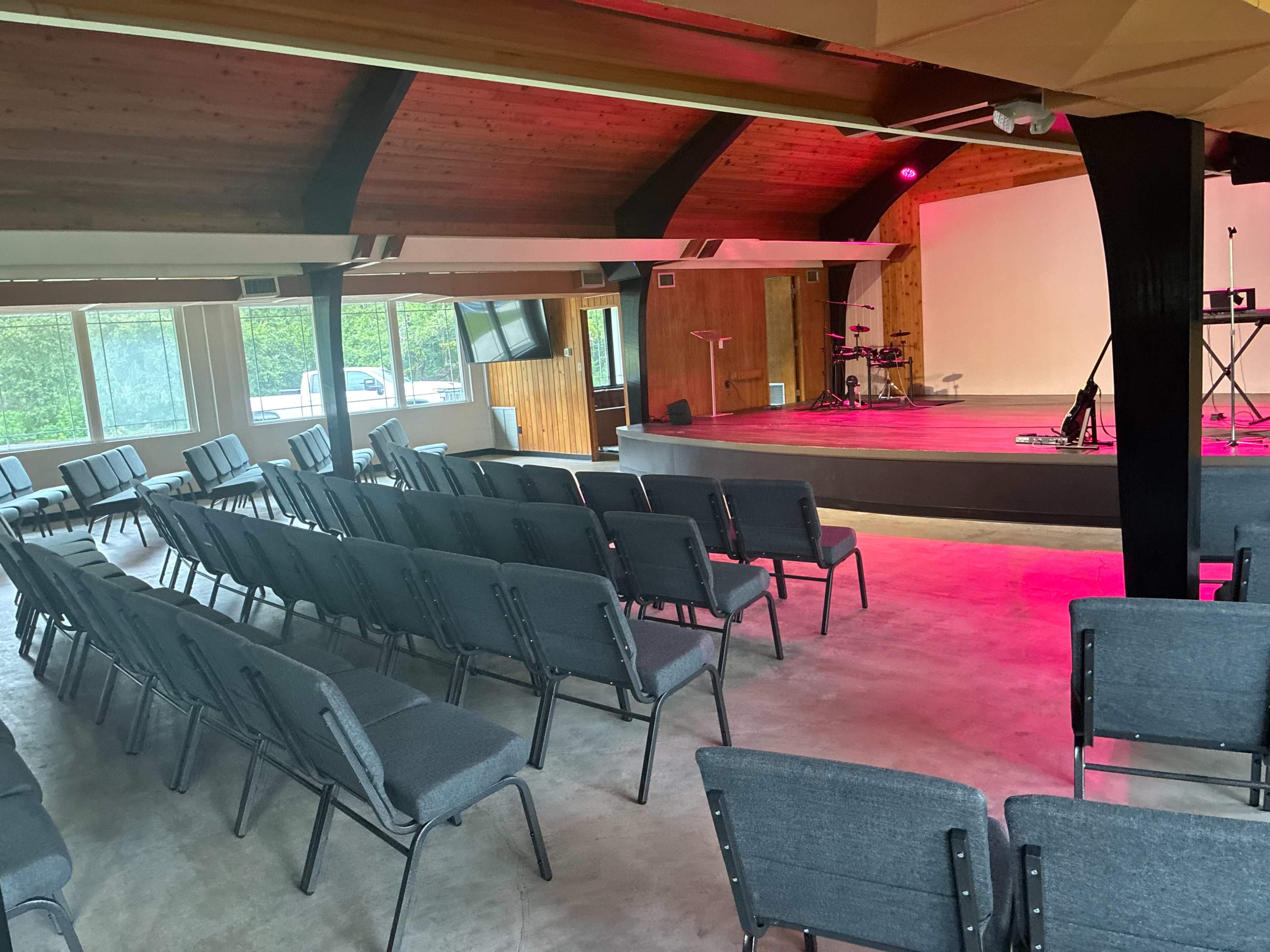 Auditorium Style Seating with AV Capabilities Image in Ridge Manor, Ridge Manor, FL