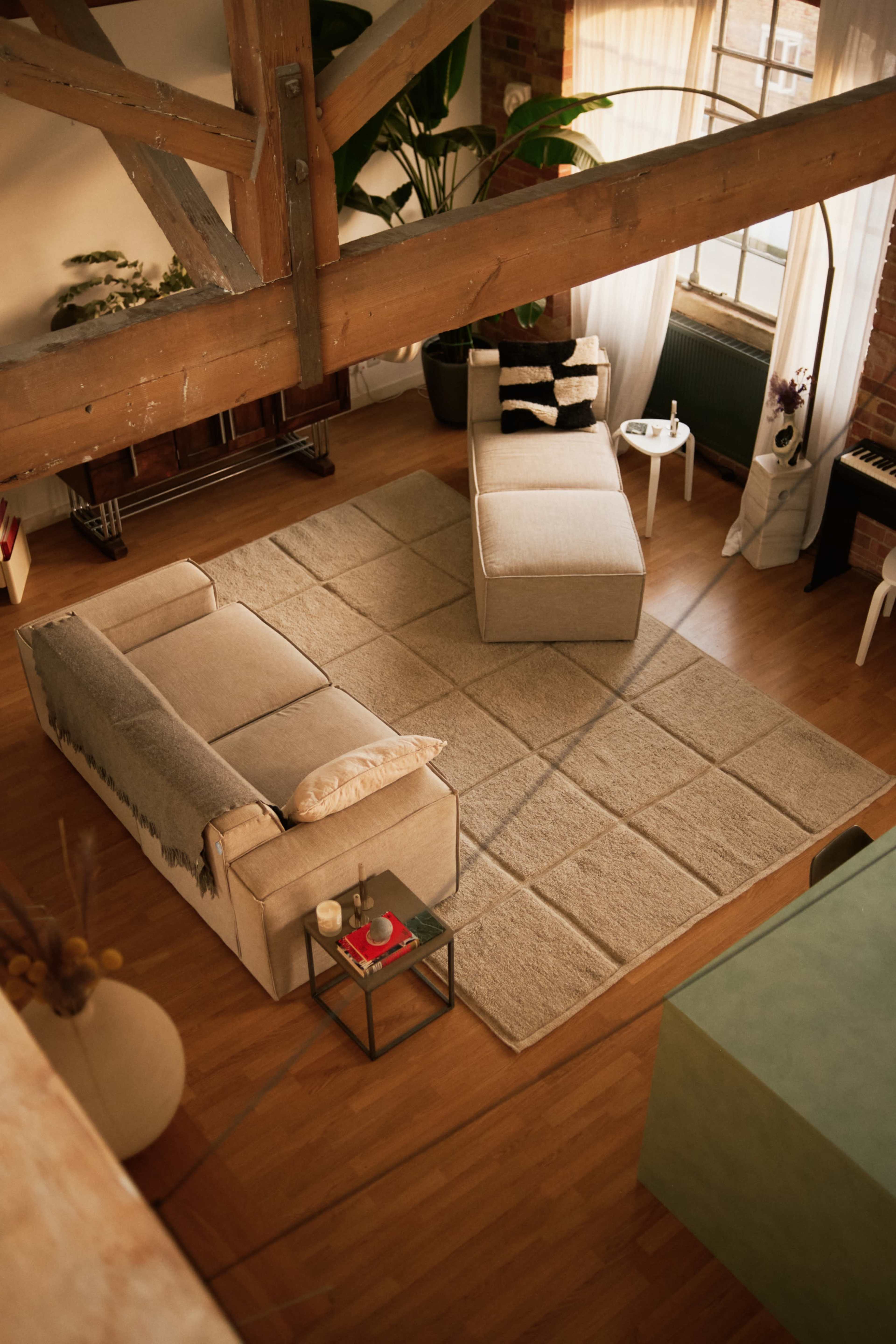 Airy Warehouse Conversion with Rooftop Image in Bermondsey, London, ENG