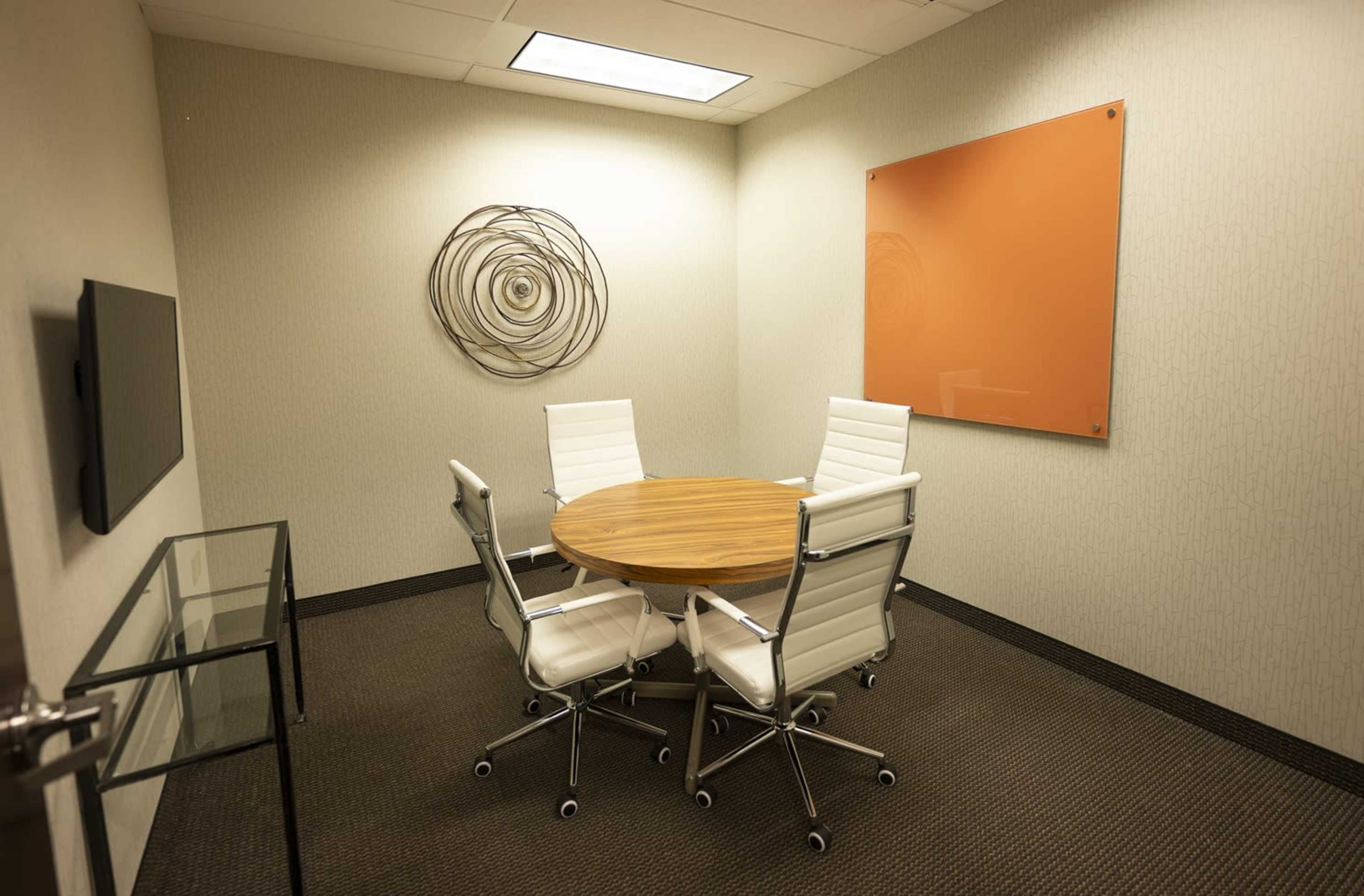 Private Modern Meeting Room Image in Minnetonka, Minnetonka, MN