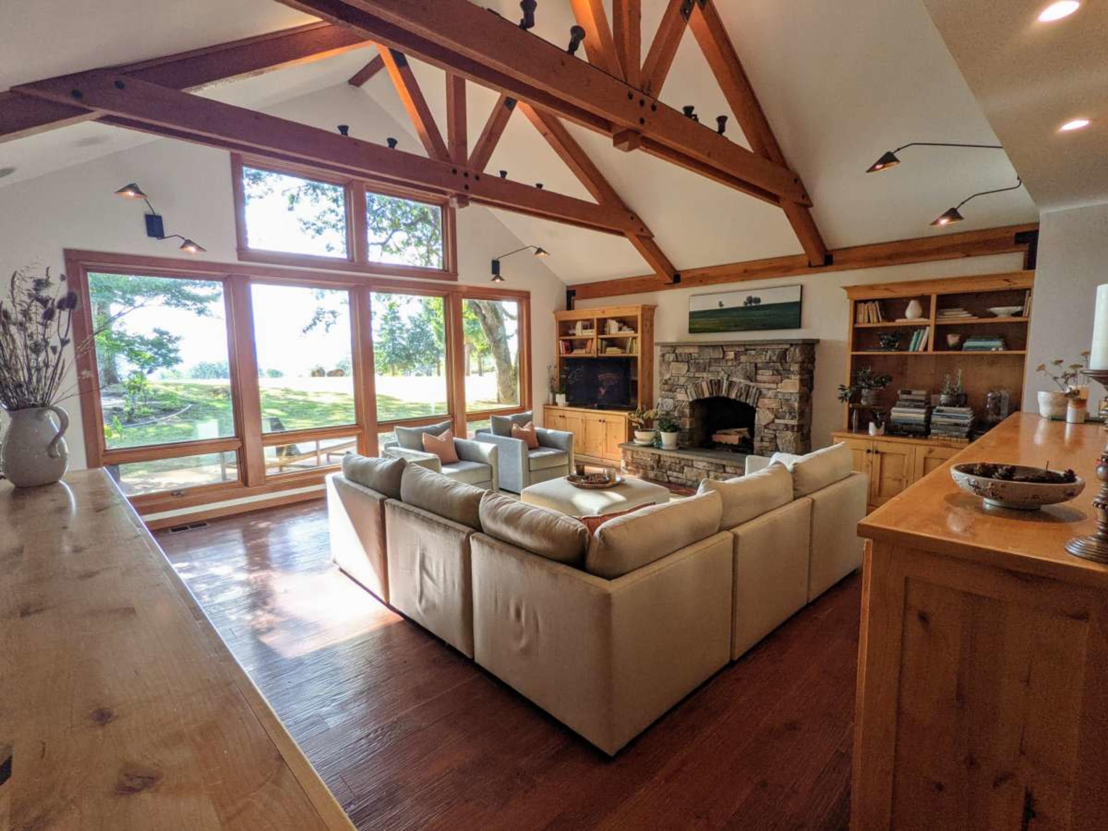 Rivenwood - 16 Acre Oregon Wine Country Estate Image in , Carlton, OR