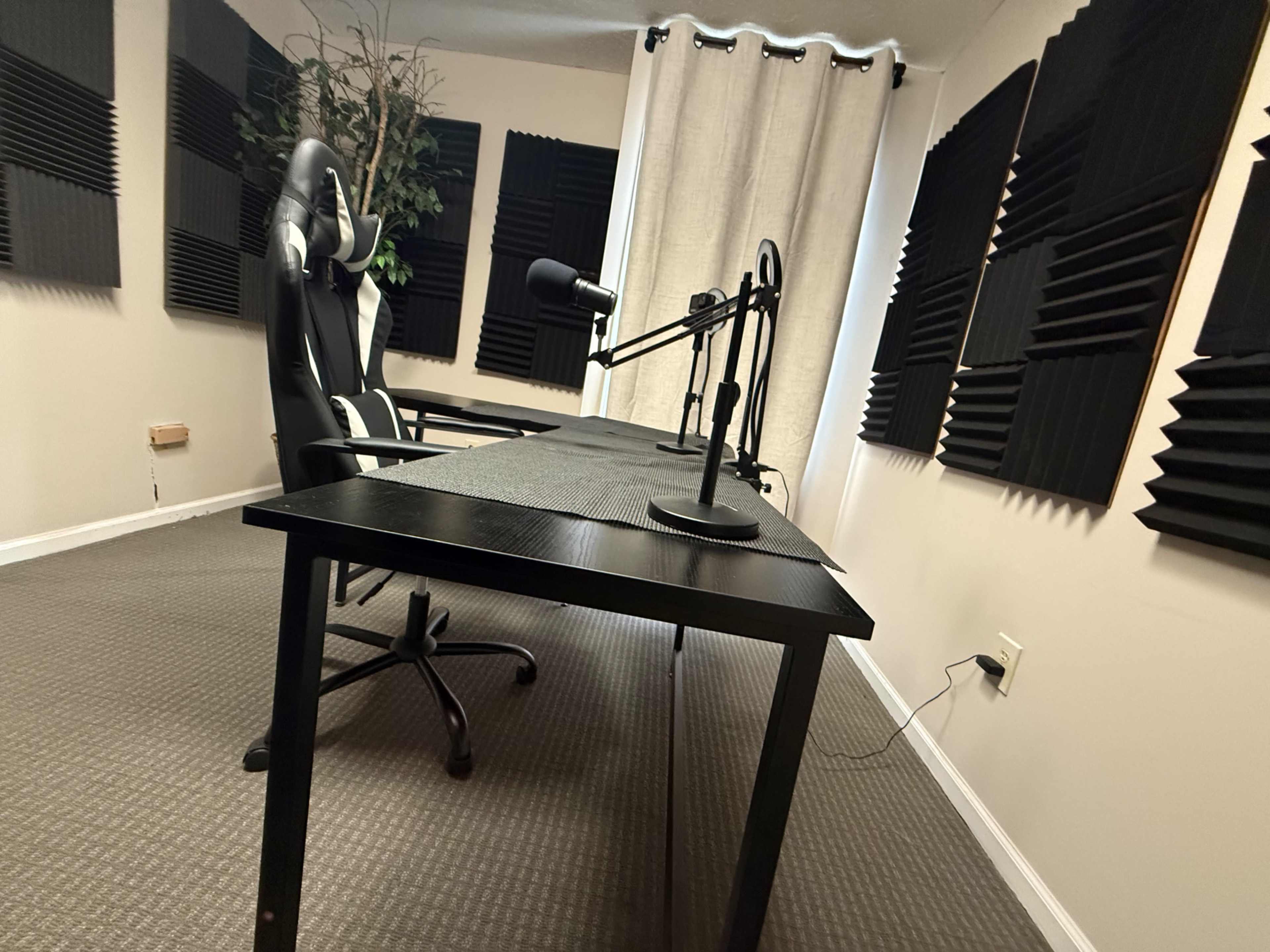 Cozy Office Space Image in Summerville, Summerville, SC