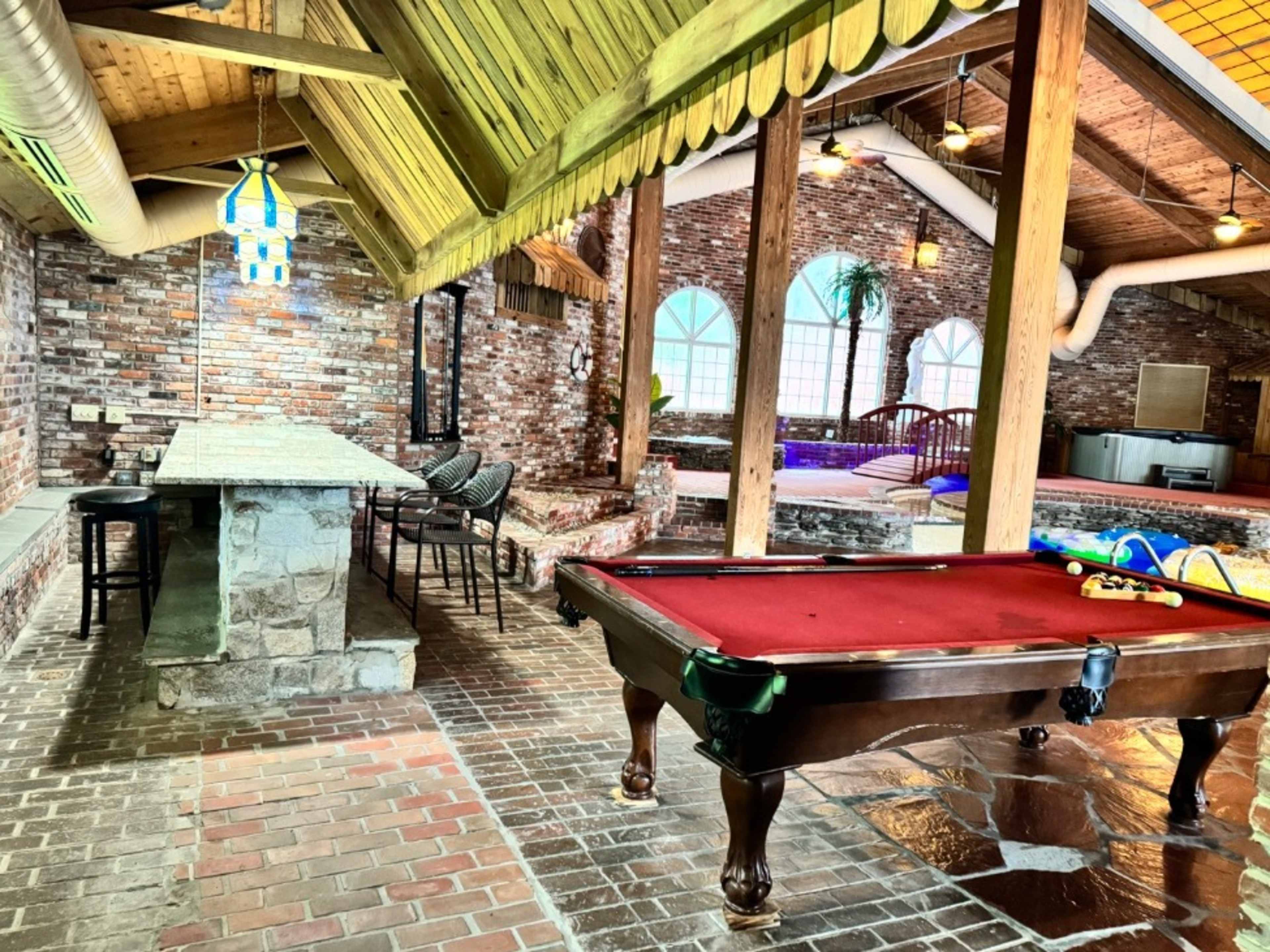 Pool table