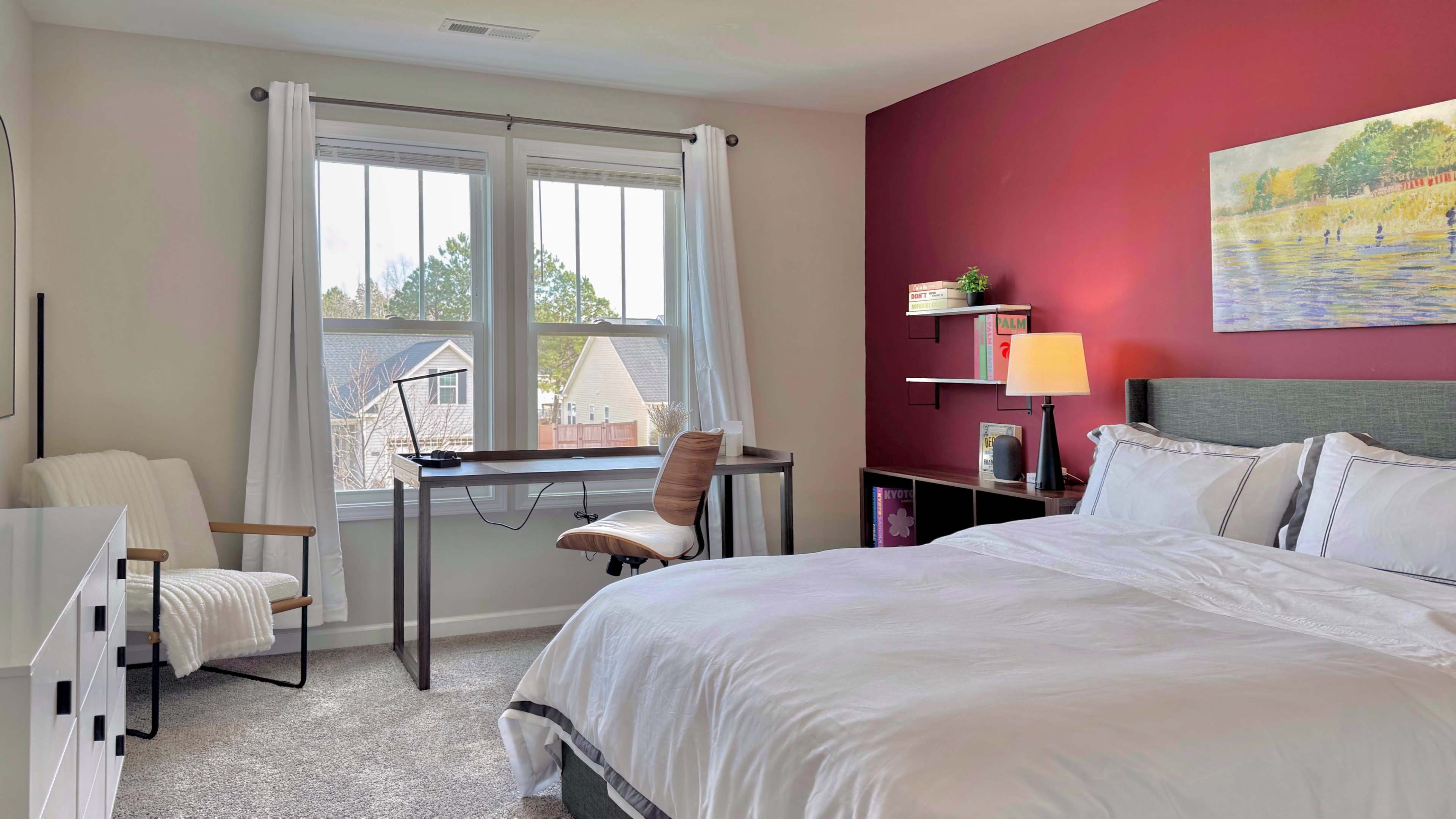 Sunny/Stylish Bedroom - Video/Photo/Podcasting Image in Groves Of Deerfield, Wendell, NC