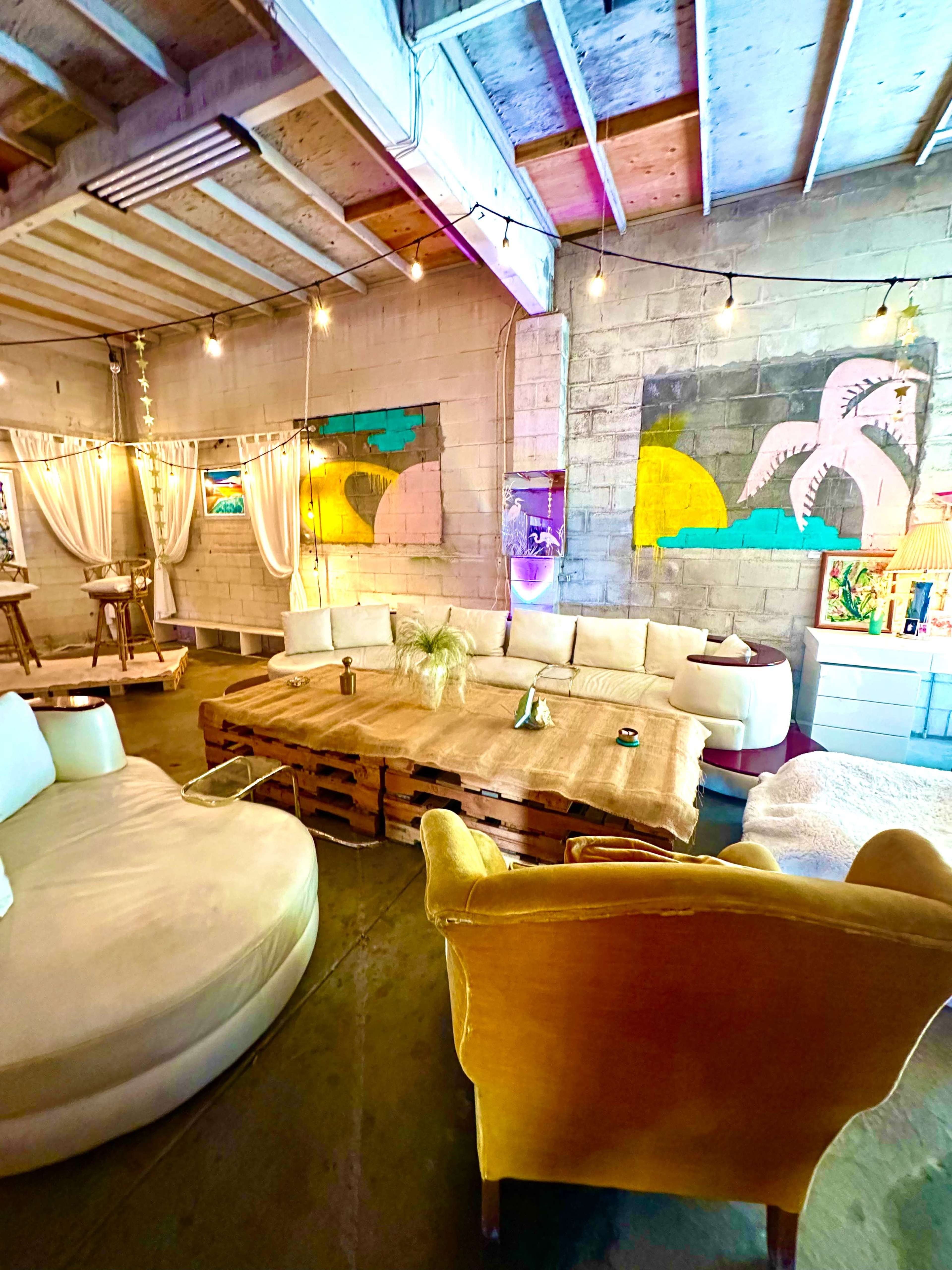 Lifestyle Art Space Image in Mansion Flats, Sacramento, CA