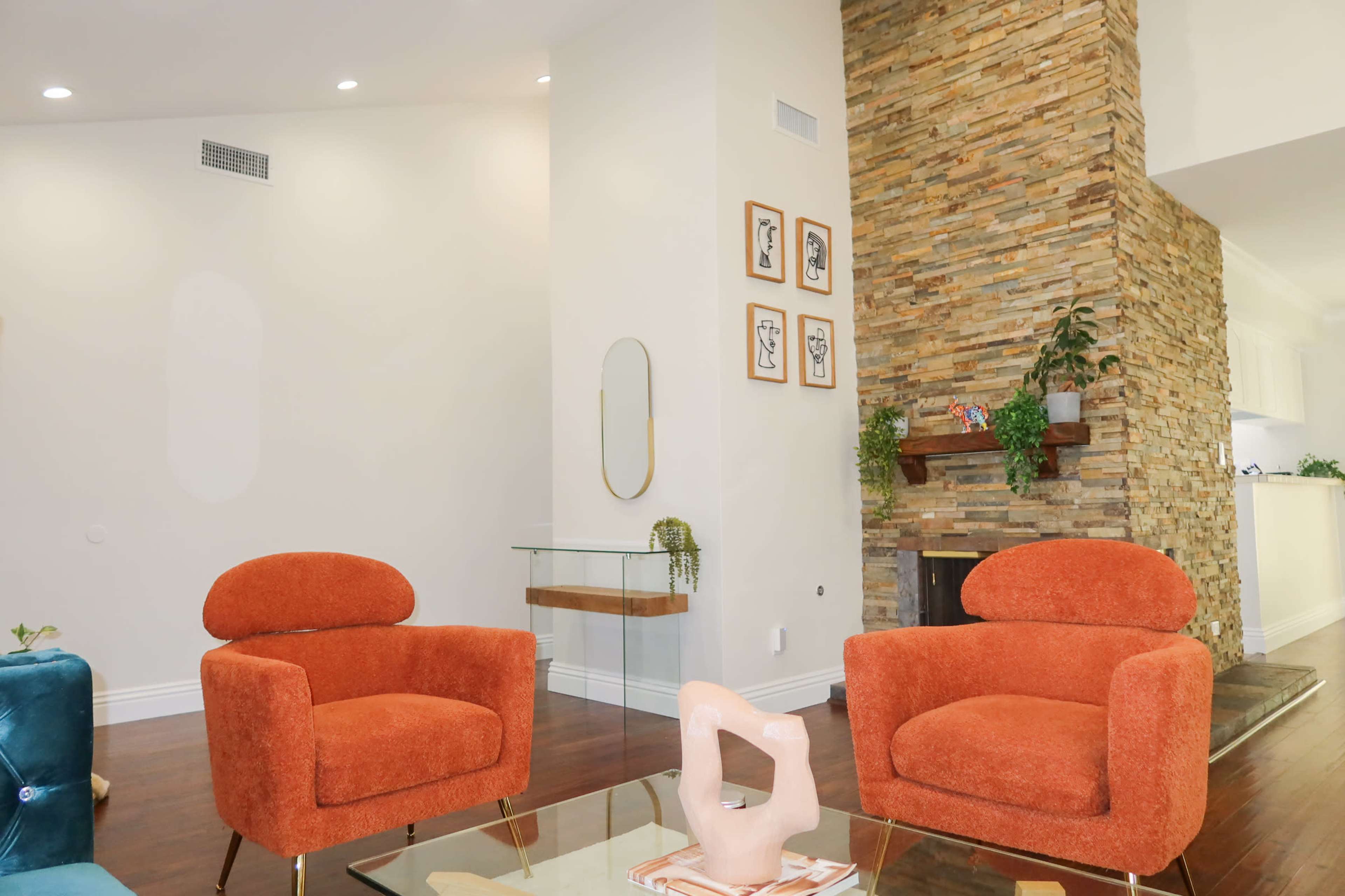 Modern Eclectic Home in Granada Hills with Natural Light 818 Image in North Hills, North Hills, CA