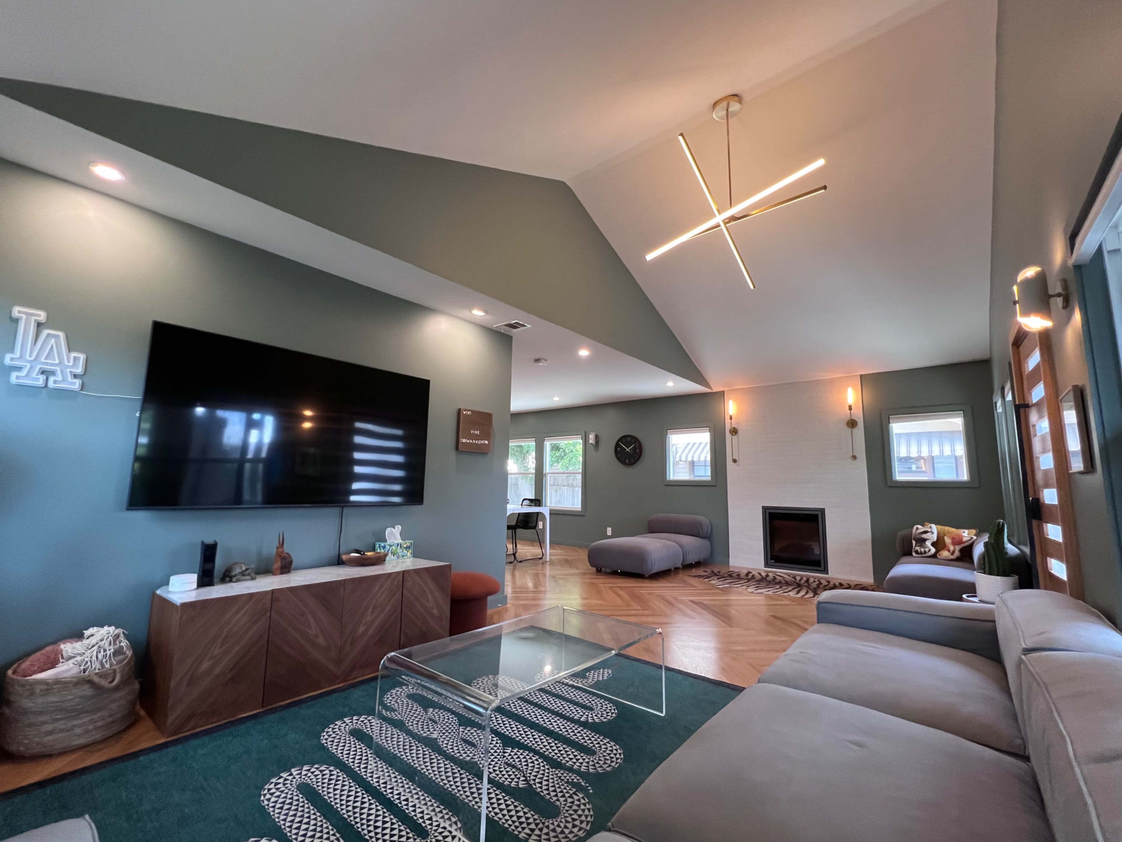 Modern Craftsman home in downtown Glendale Image in Pacific - Edison, Glendale, CA