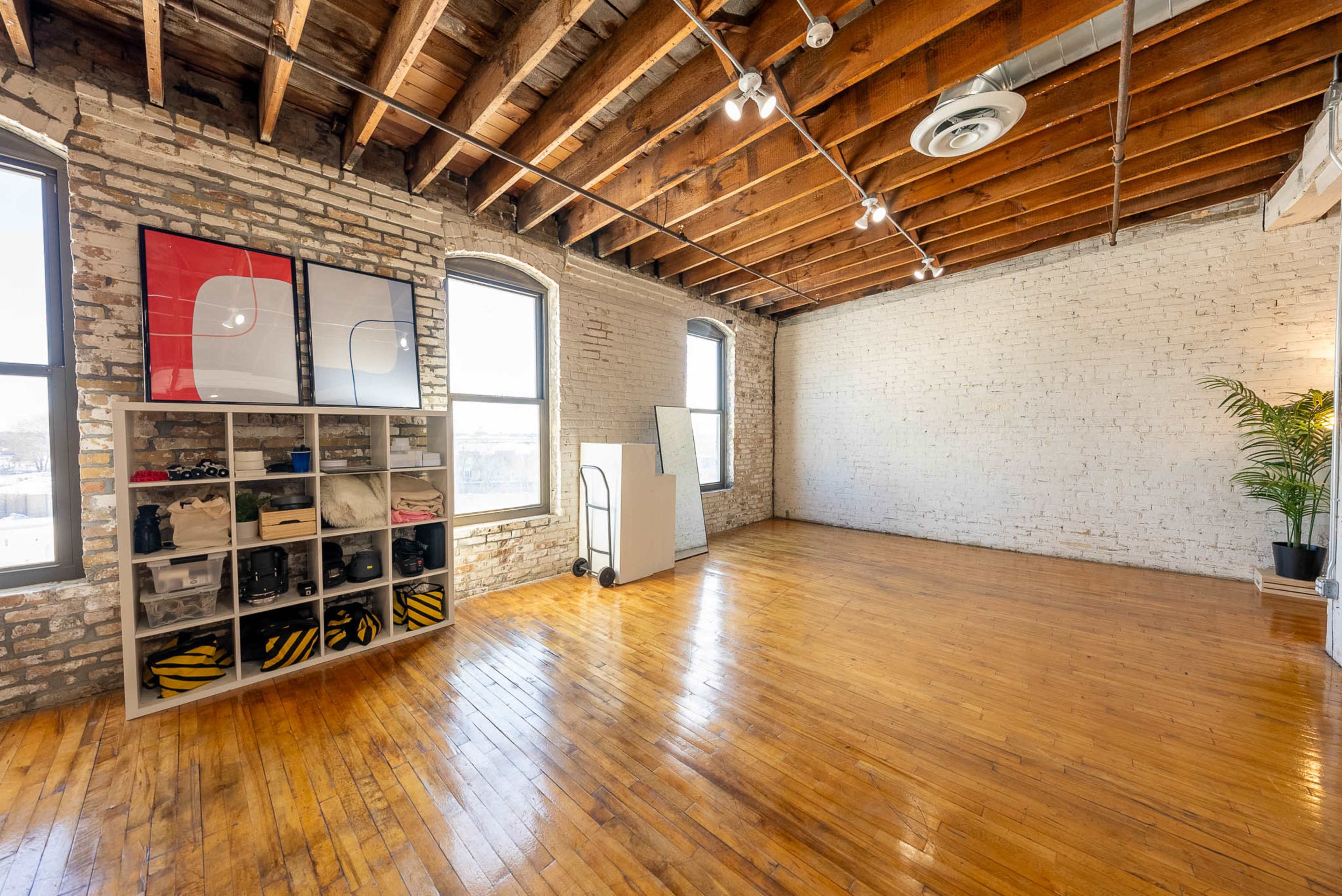 Historic Photo/Video Studio With Exposed Brick and Backdrops Image in Hawthorne, Minneapolis, MN