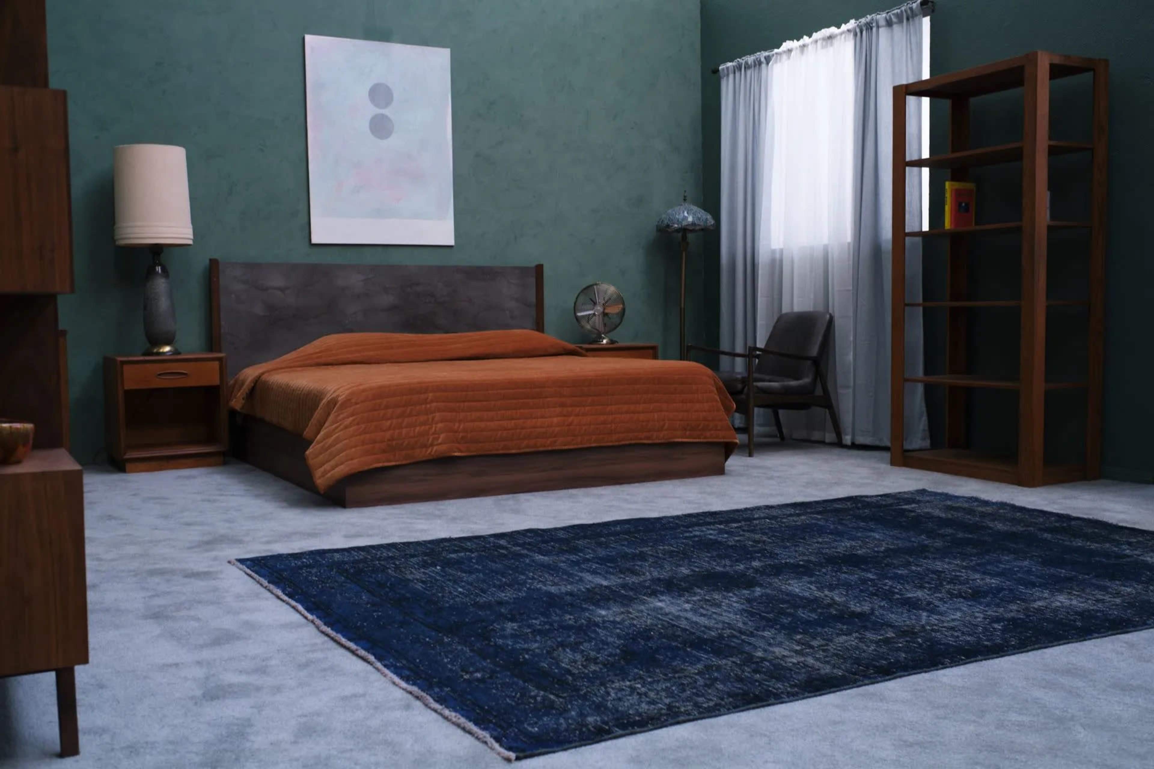 Vintage Inspired Bedroom Set w/ Textured Walls, Huntington Pk, CA