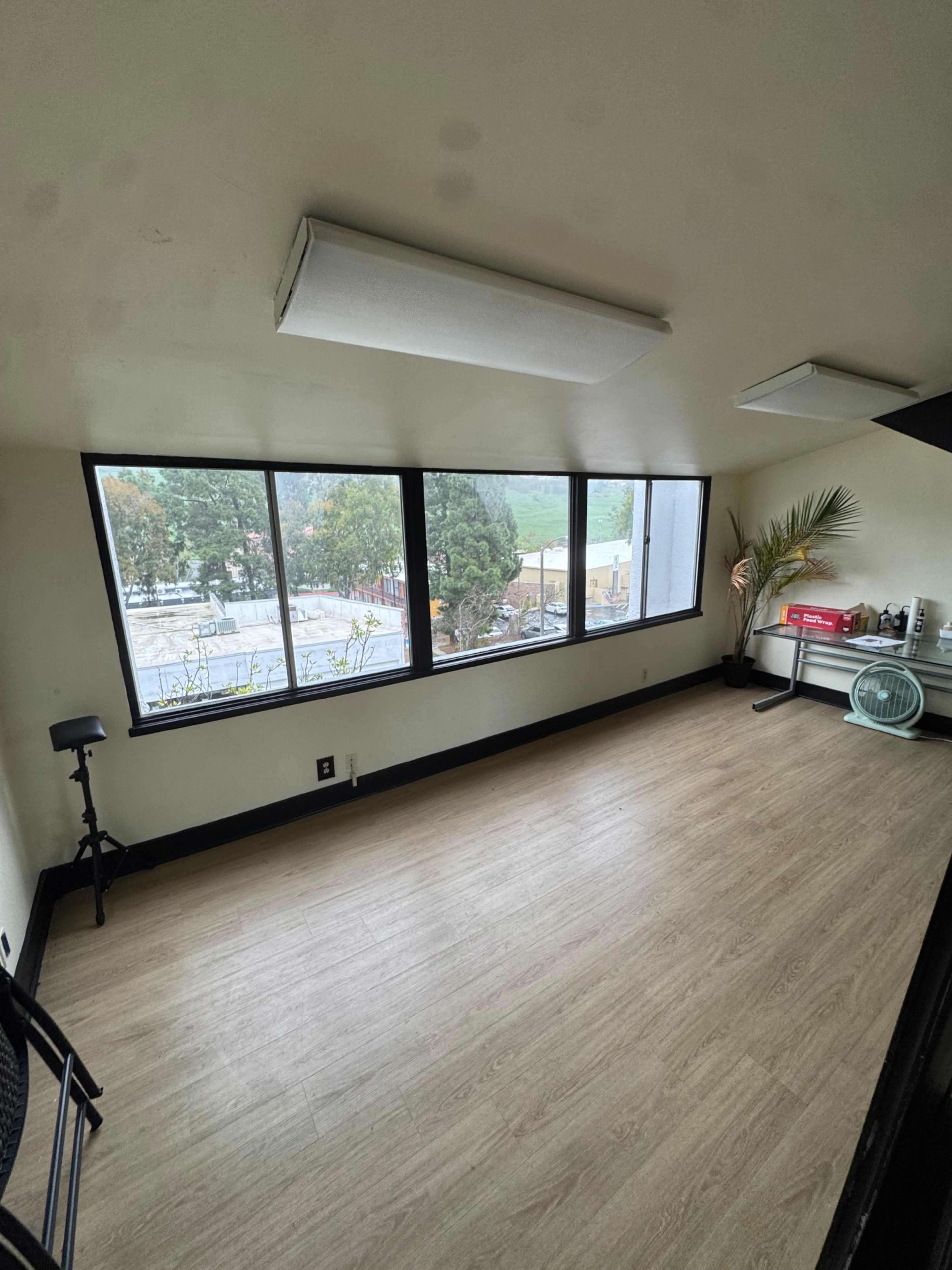 ✨ Creative Studio Space Inside High End Tattoo Shop Image in Rolling Hills Estates, Rolling Hills Estates, CA