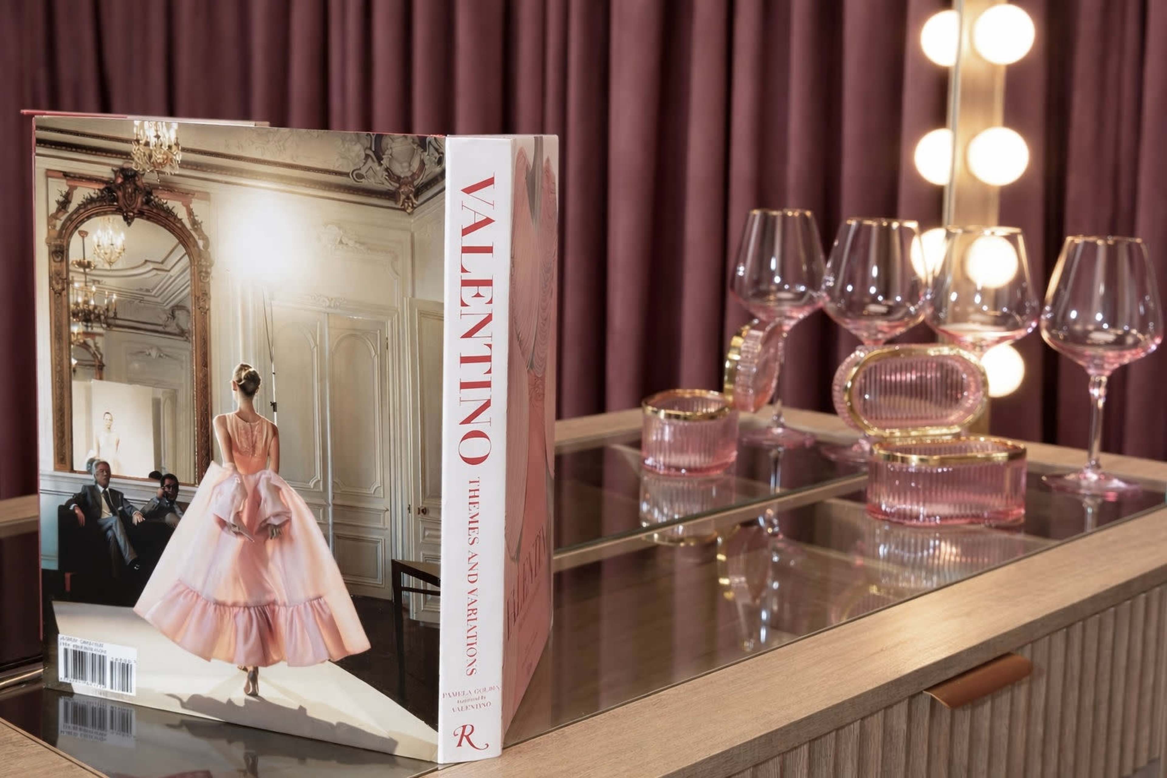 Modern Luxury Content Studio Image in Country Club, Miami Gardens, FL