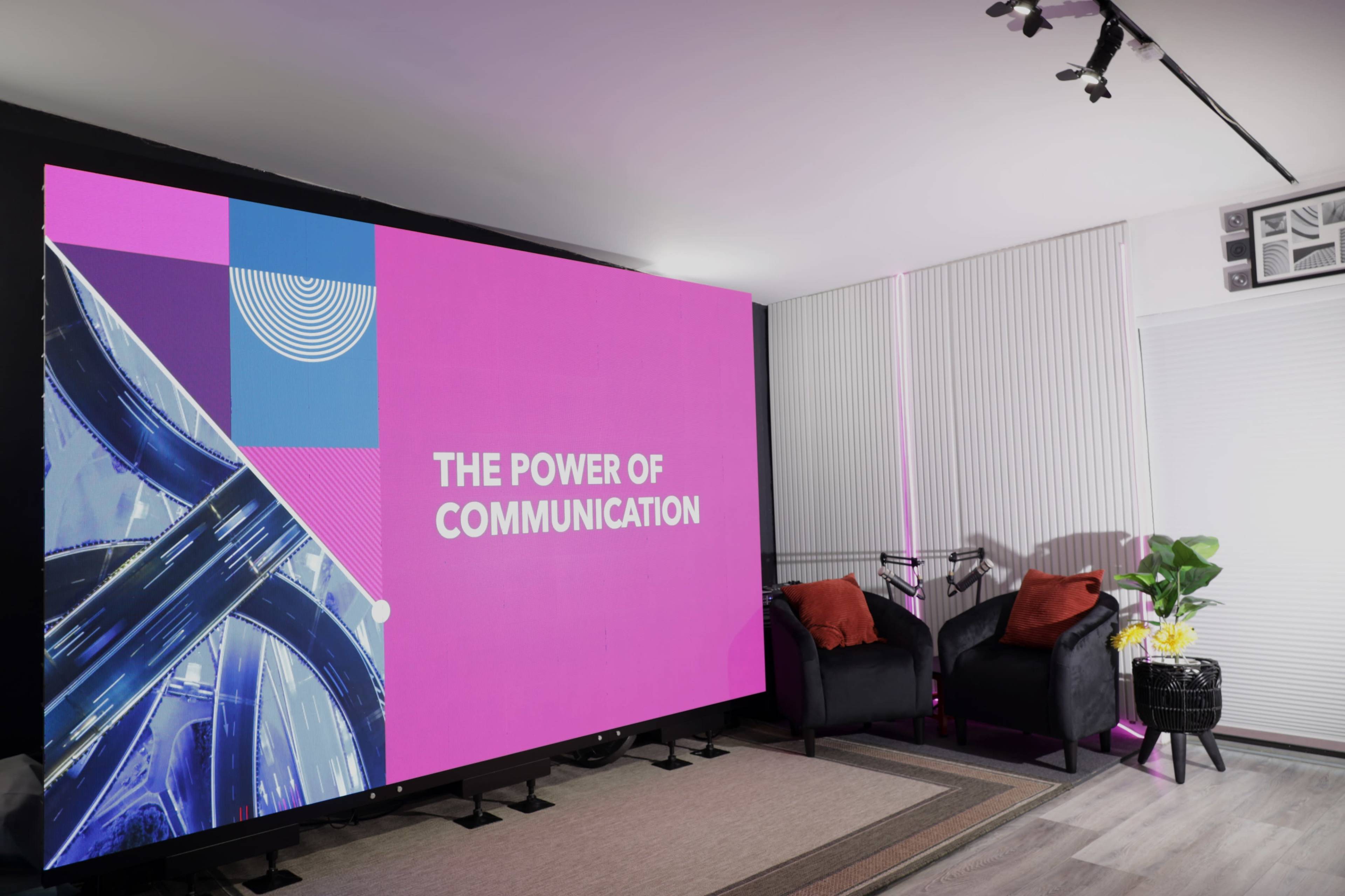 Innovative Multi-Use Video & Creative Home Studio Space Image in Middle River Terrace, Fort Lauderdale, FL
