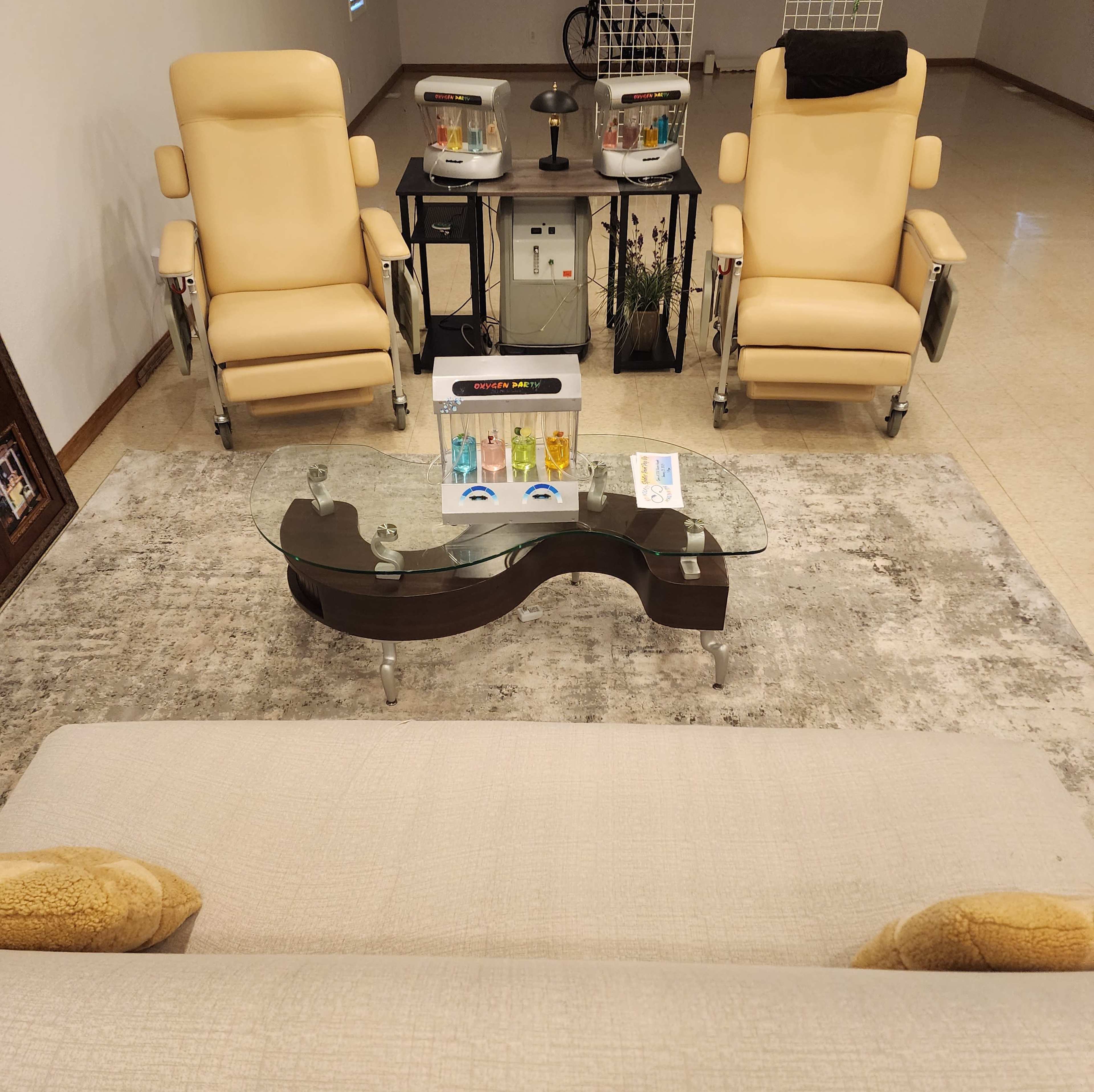 Wellness Lounge with oxygen bar! Image in Richwoods Township, Peoria Heights, IL