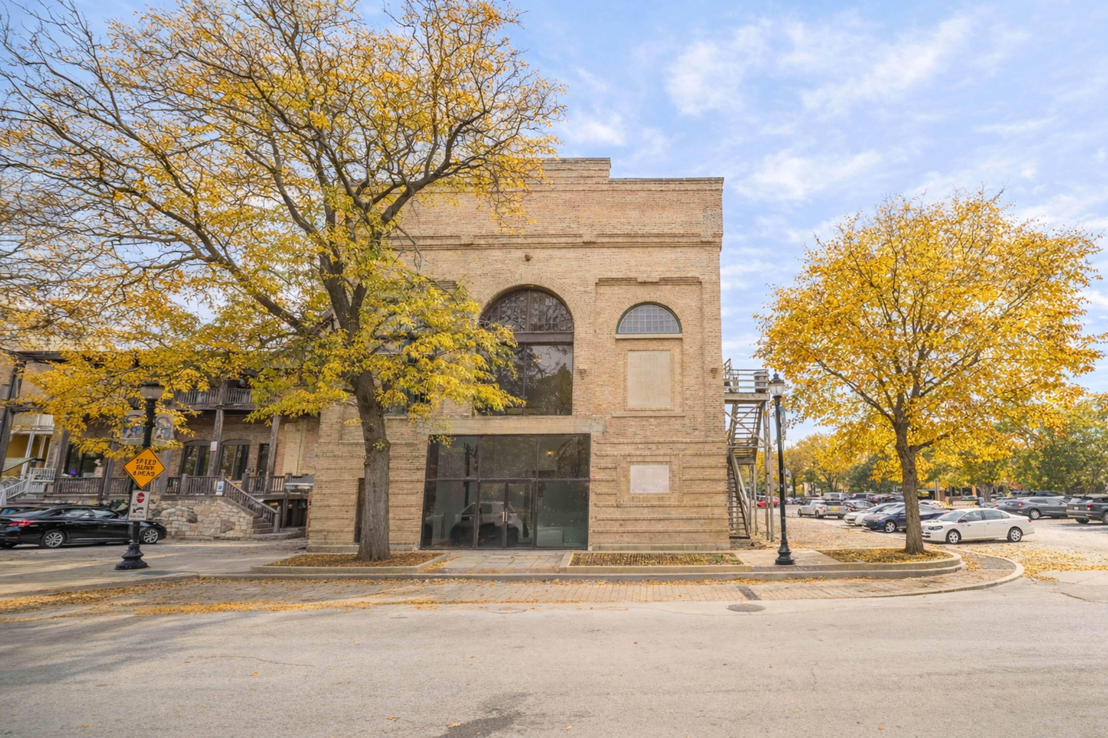 Content Space Image in Downtown, Elgin, IL