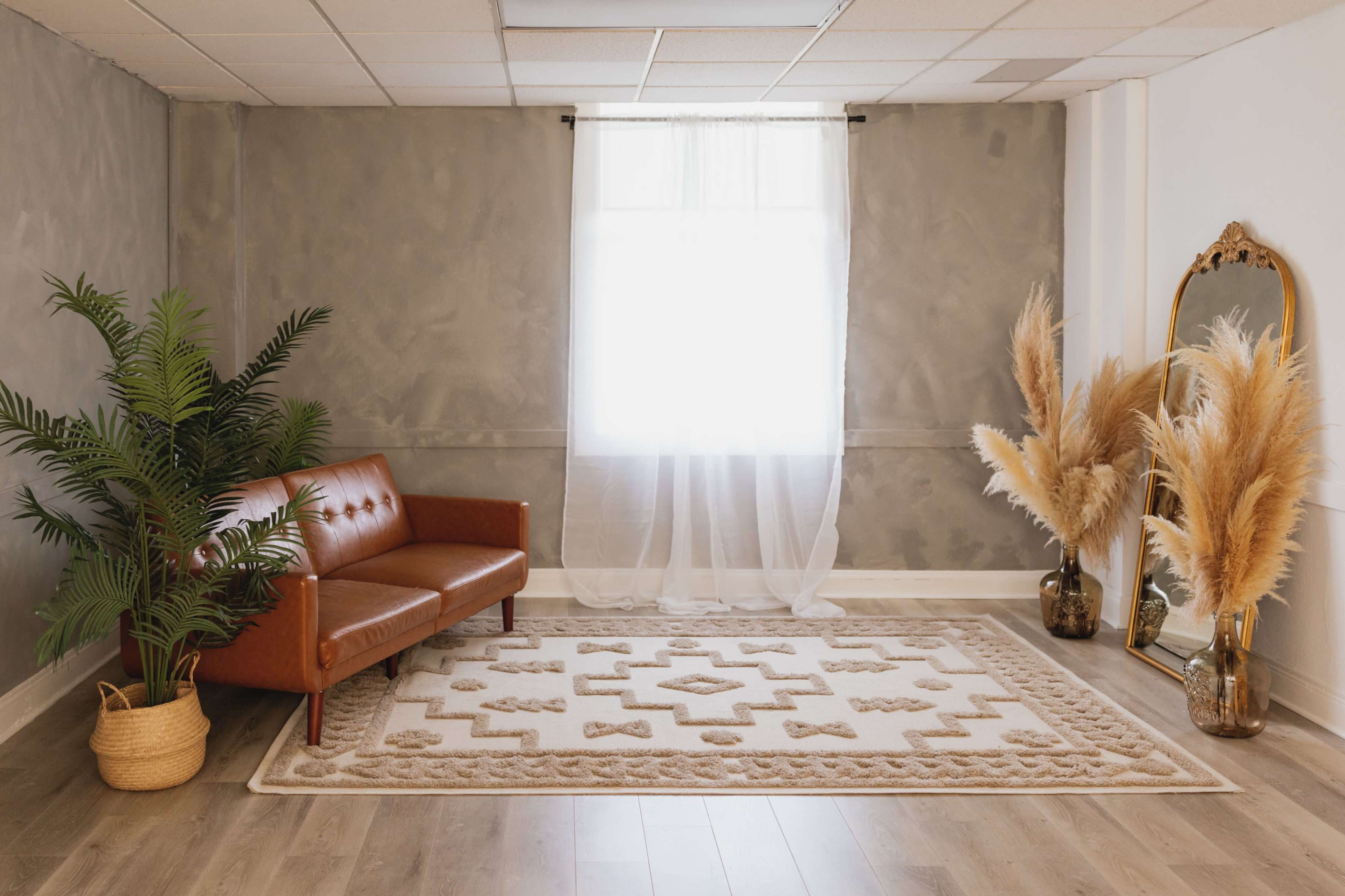 Uptown Loft with Natural Light Image in Whittier, Whittier, CA