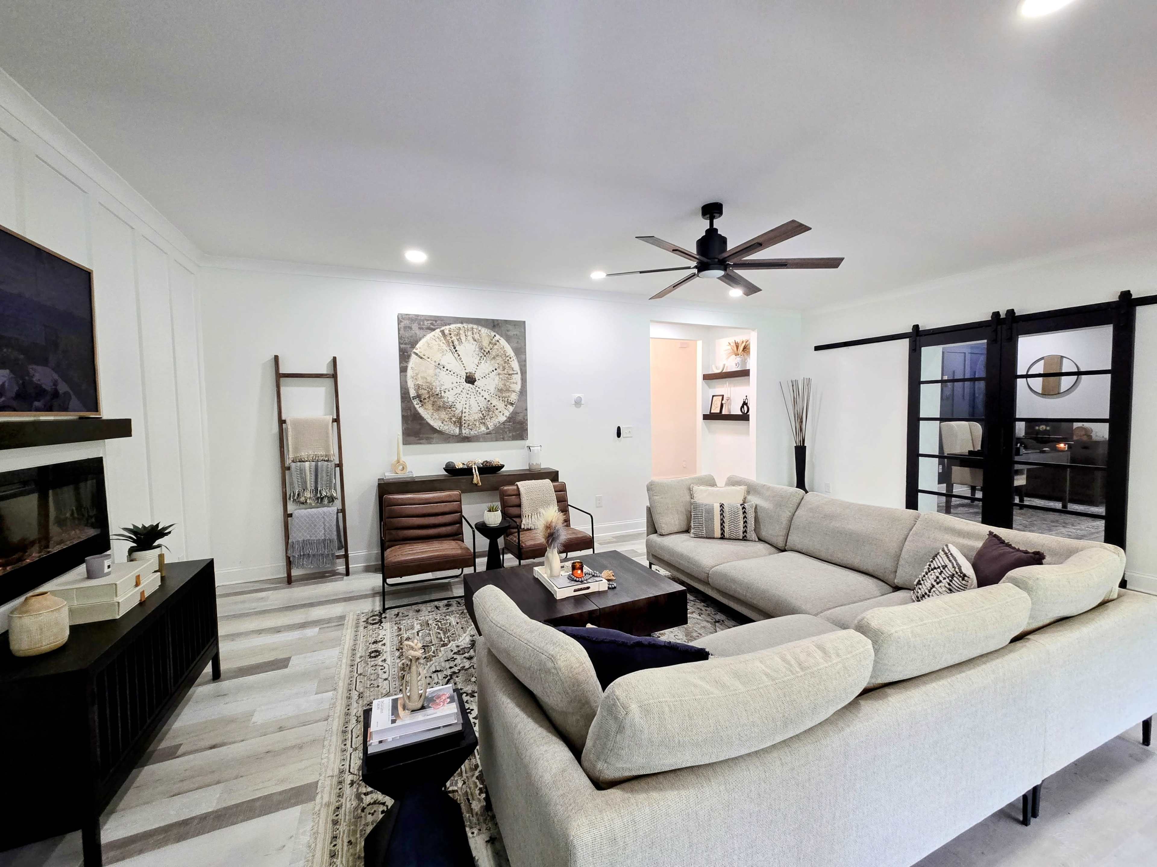 Beautiful Modern Farmhouse on 2 Acres, Ready for Photo/Film Shoots Image in South Fulton, Atlanta, GA