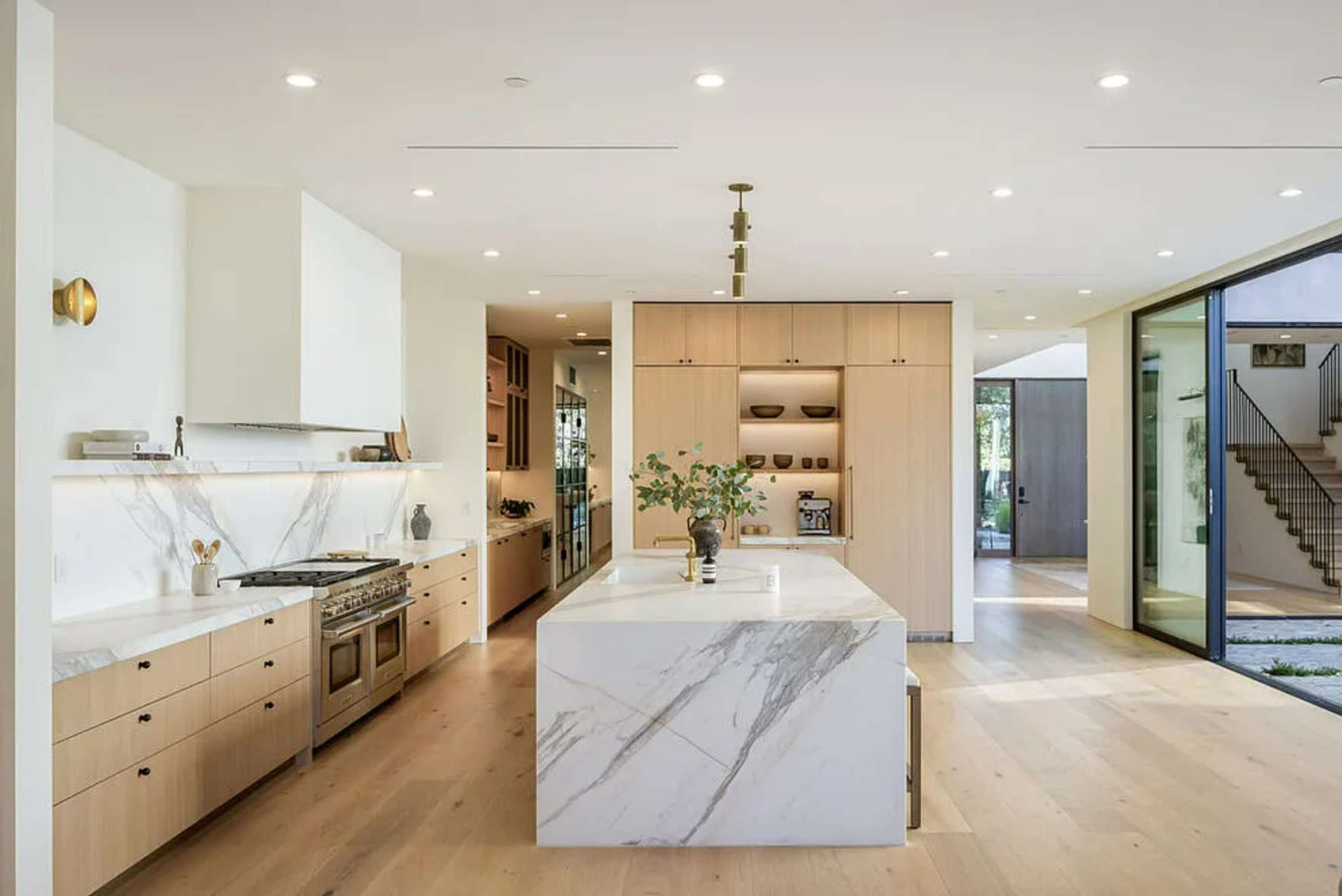 CRISP MODERN FARMHOUSE/ LUXE LIGHT & FLOW Image in Encino, Los Angeles, CA