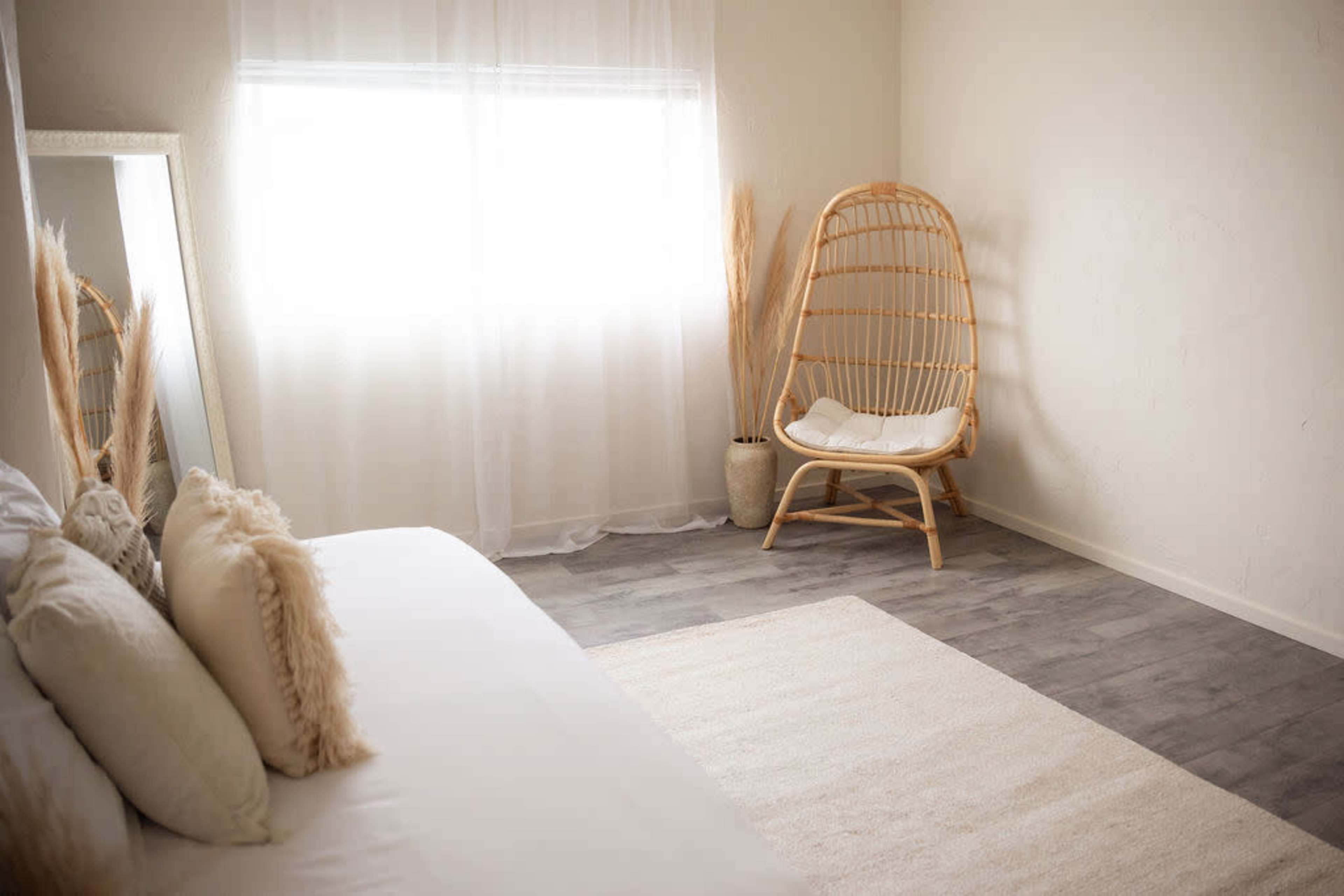 2 Neutral & Bold Natural Light Photo Studios Image in Oak View, Huntington Beach, CA