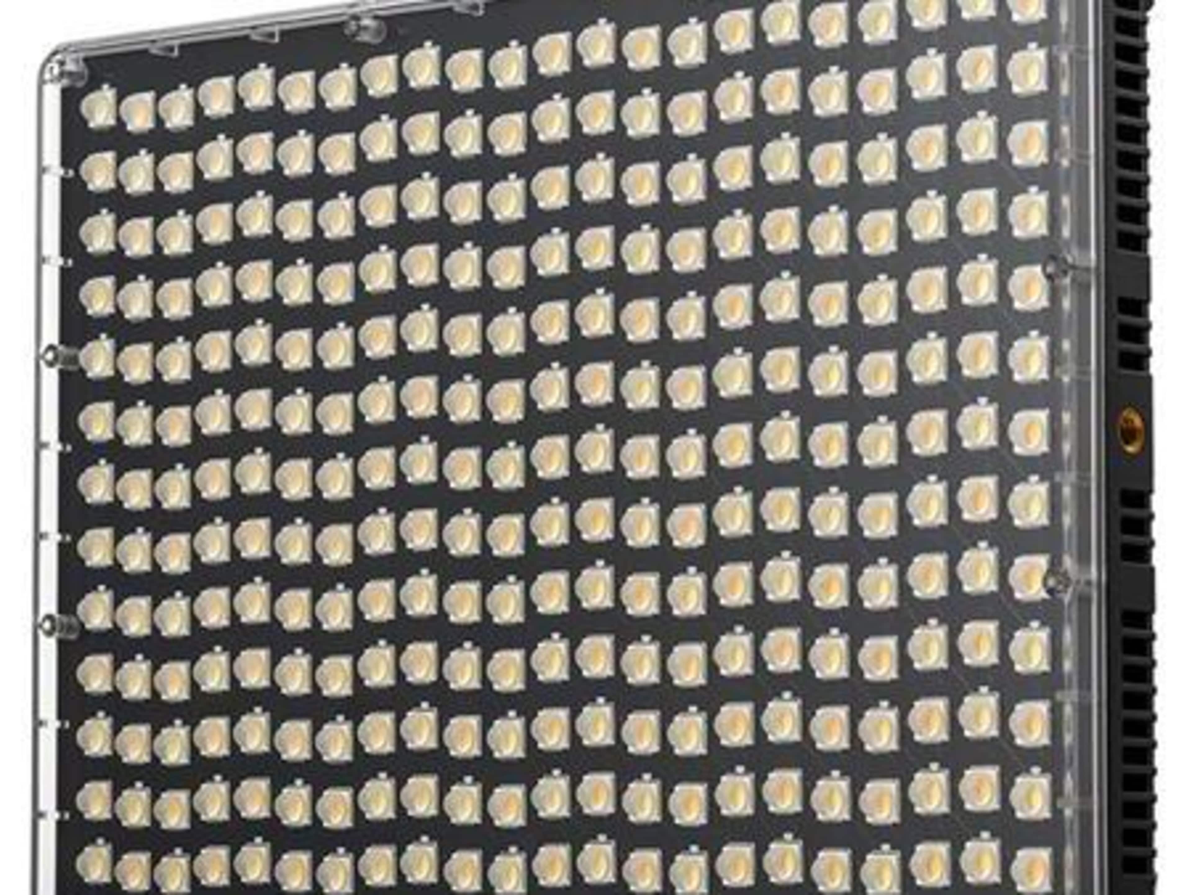 Amaran p60C RGB Panel light