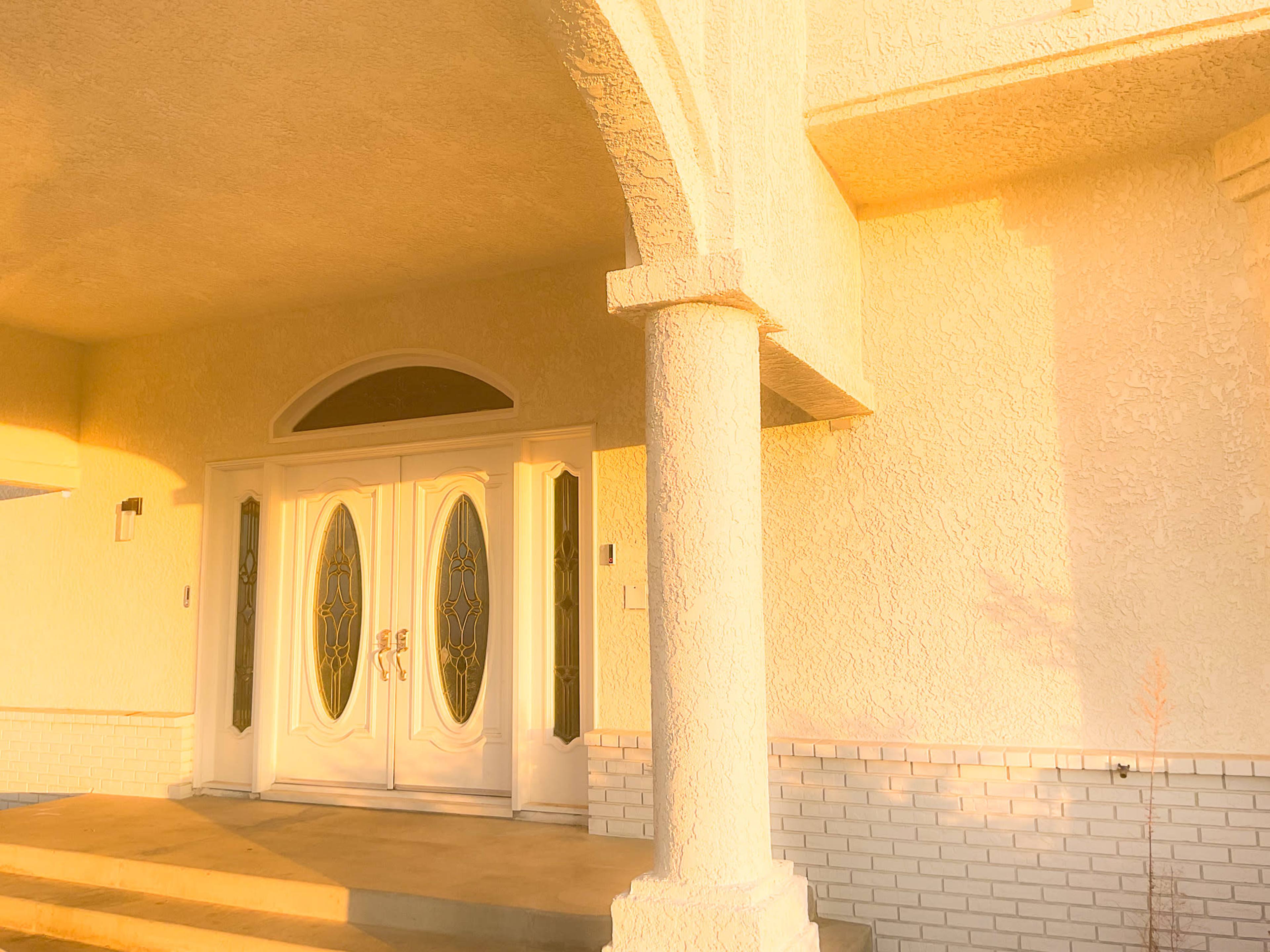 Desert Oasis with Lake View Image in , Palmdale, CA