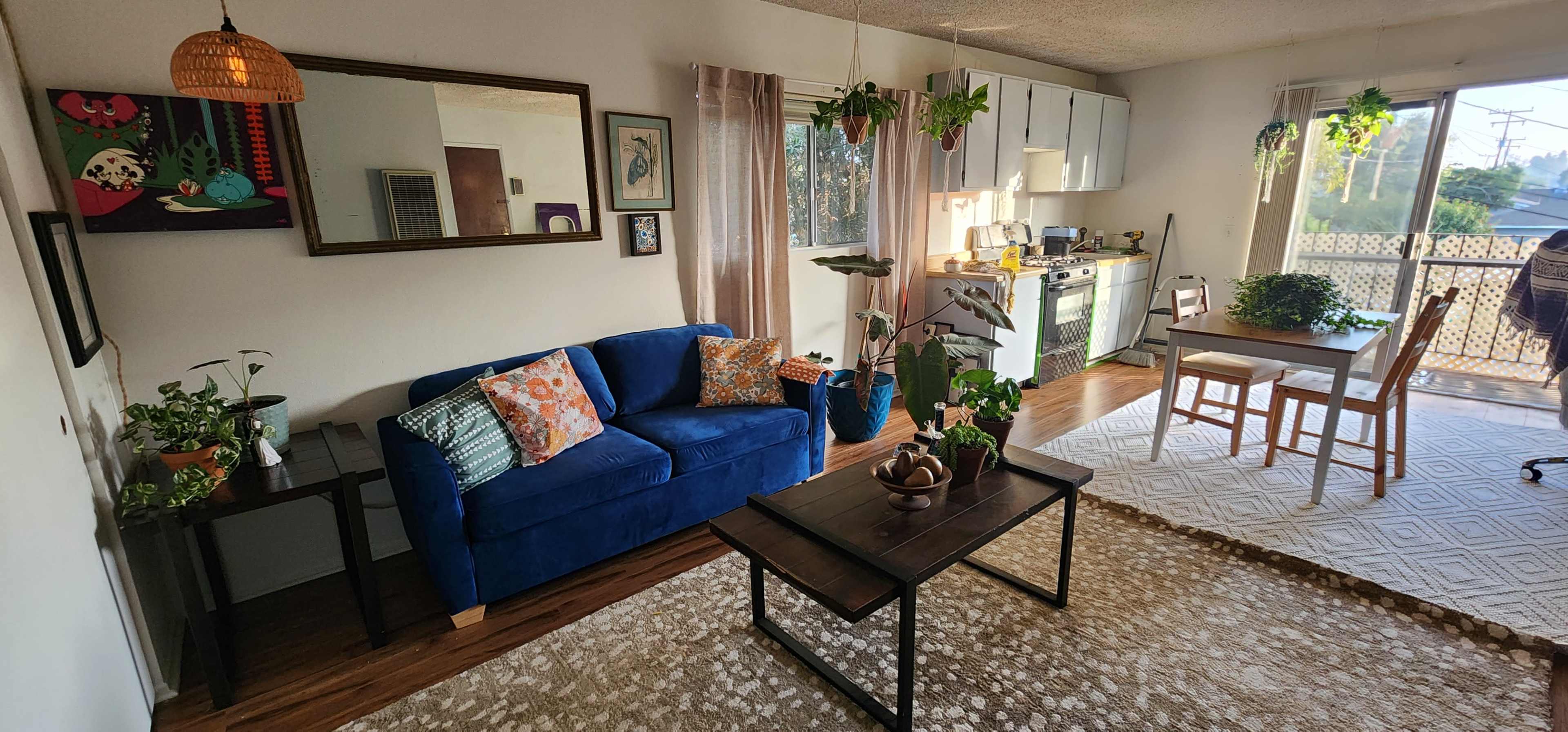 Plant Haven Retreat: Studio Space for Small Groups, Meetings Image in Los Altos, Long Beach, CA