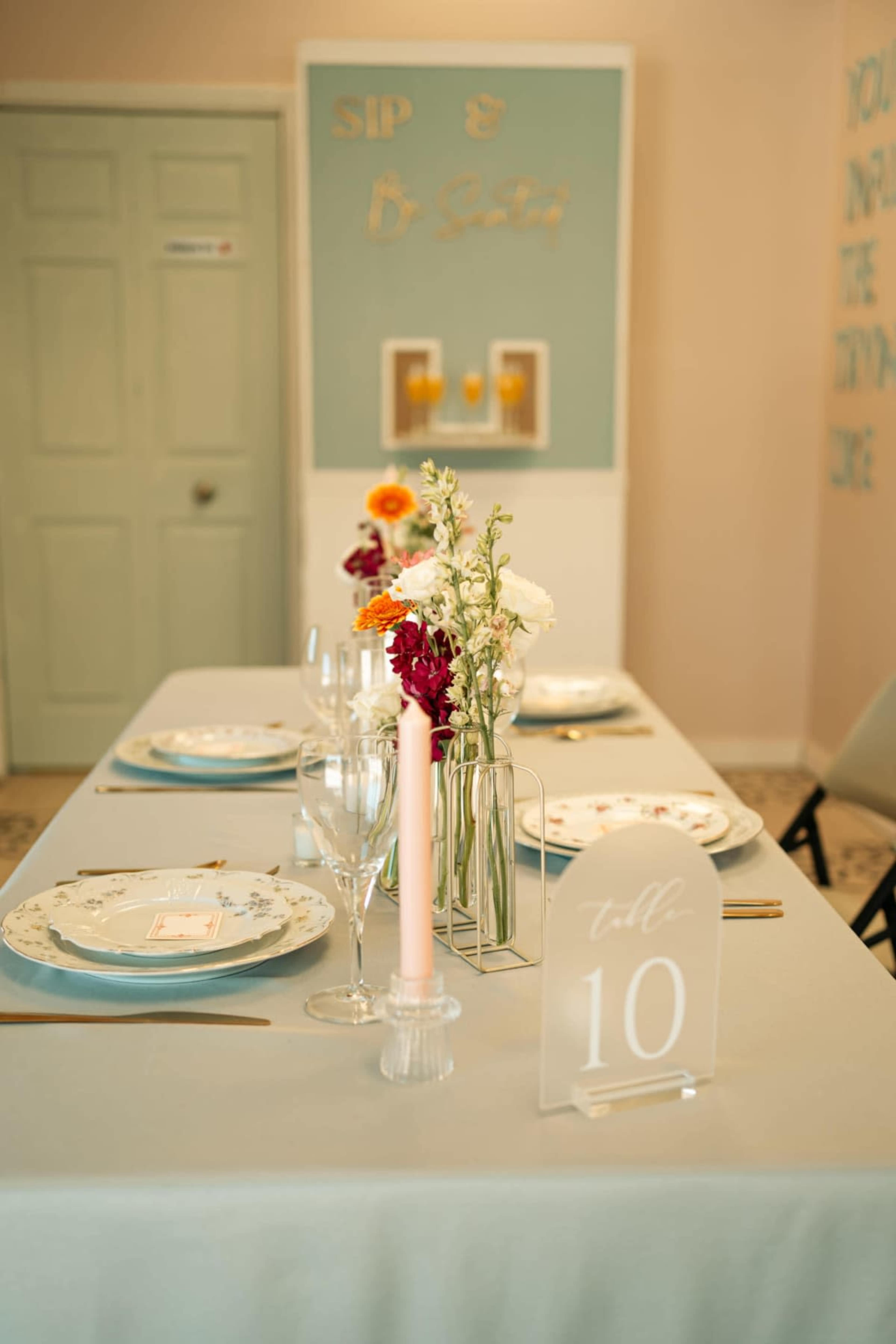 Urban studio with ample natural light Image in Largo, Largo, FL